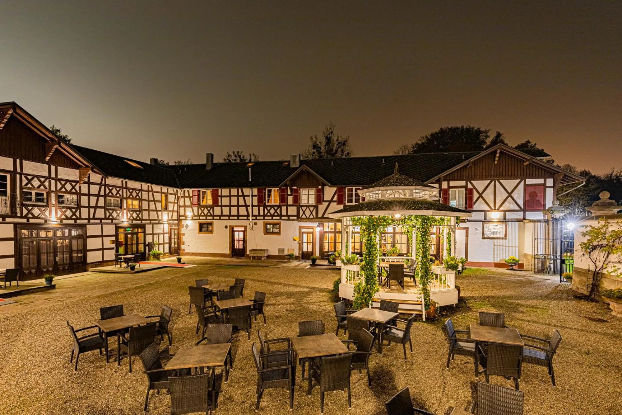 Patio in Château de Pourtalès