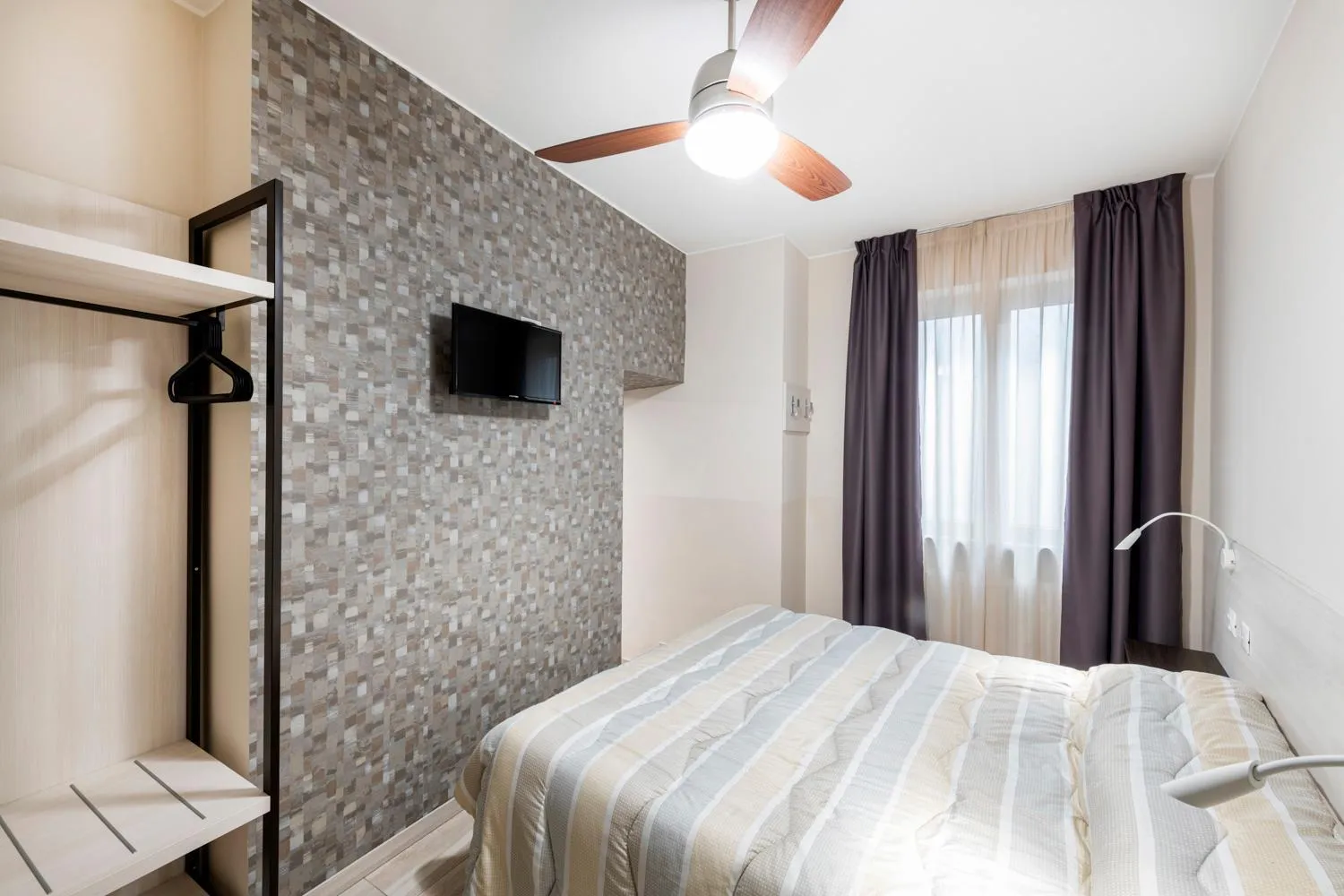 Bed in Hotel Argegno