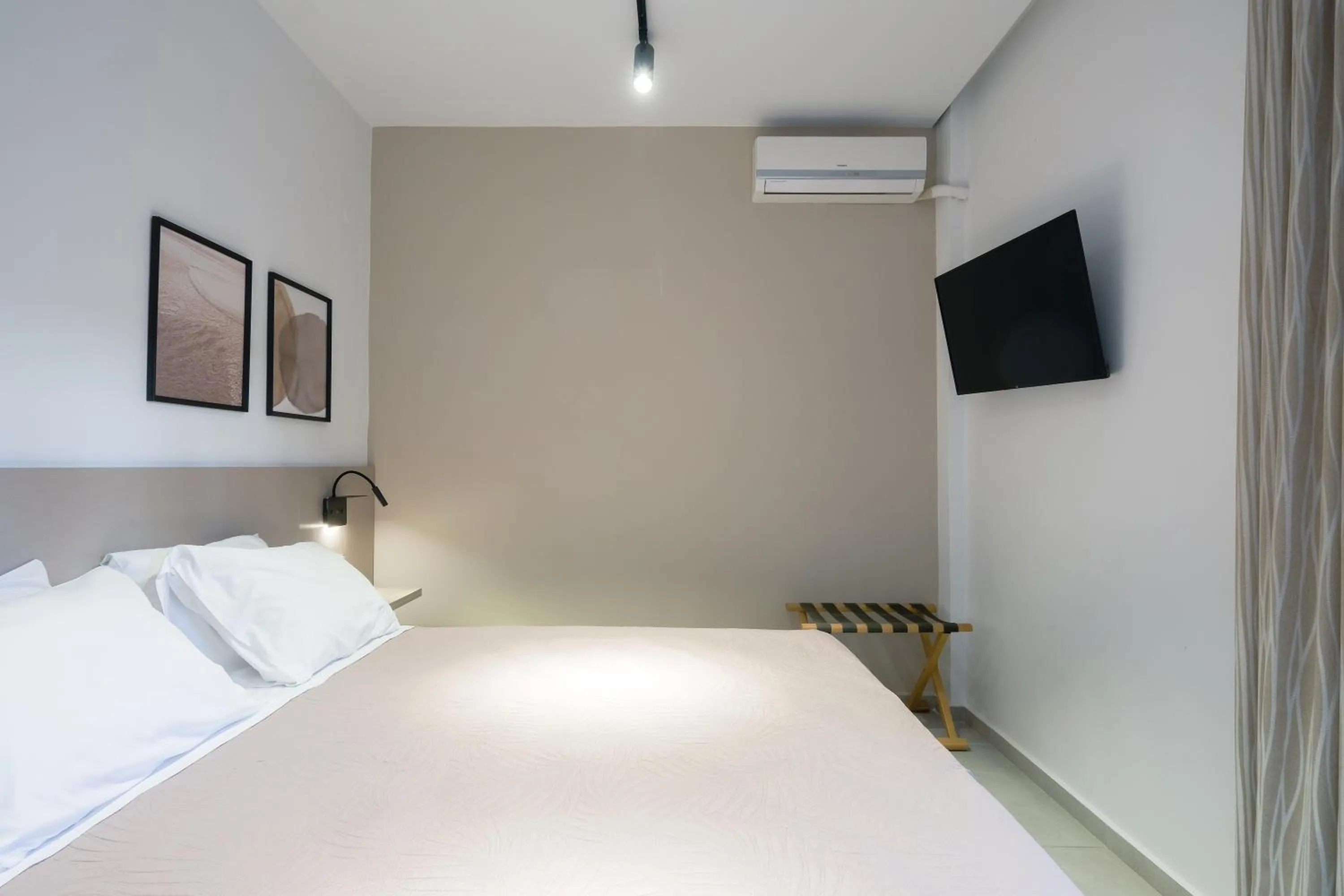 Bed in Arocaria Apartments