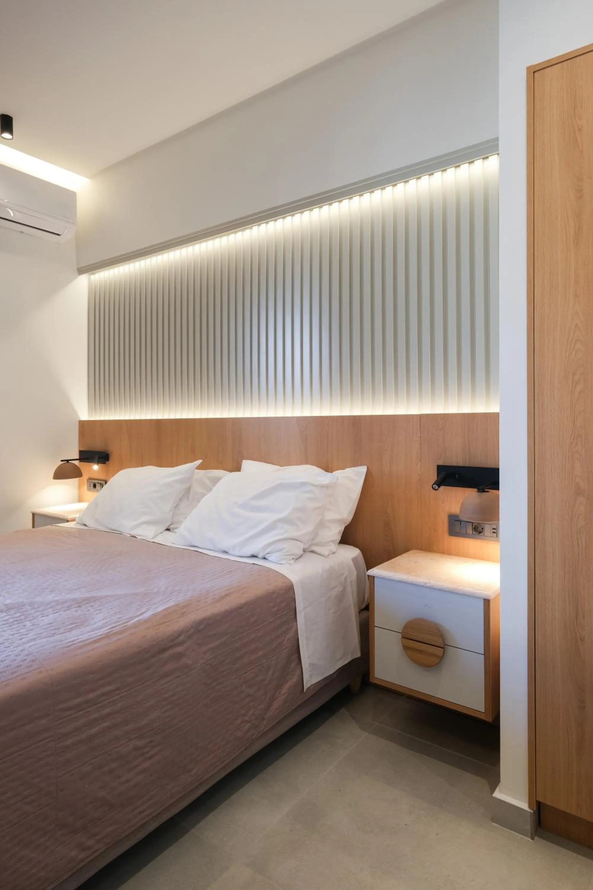 Bed in Arocaria Apartments
