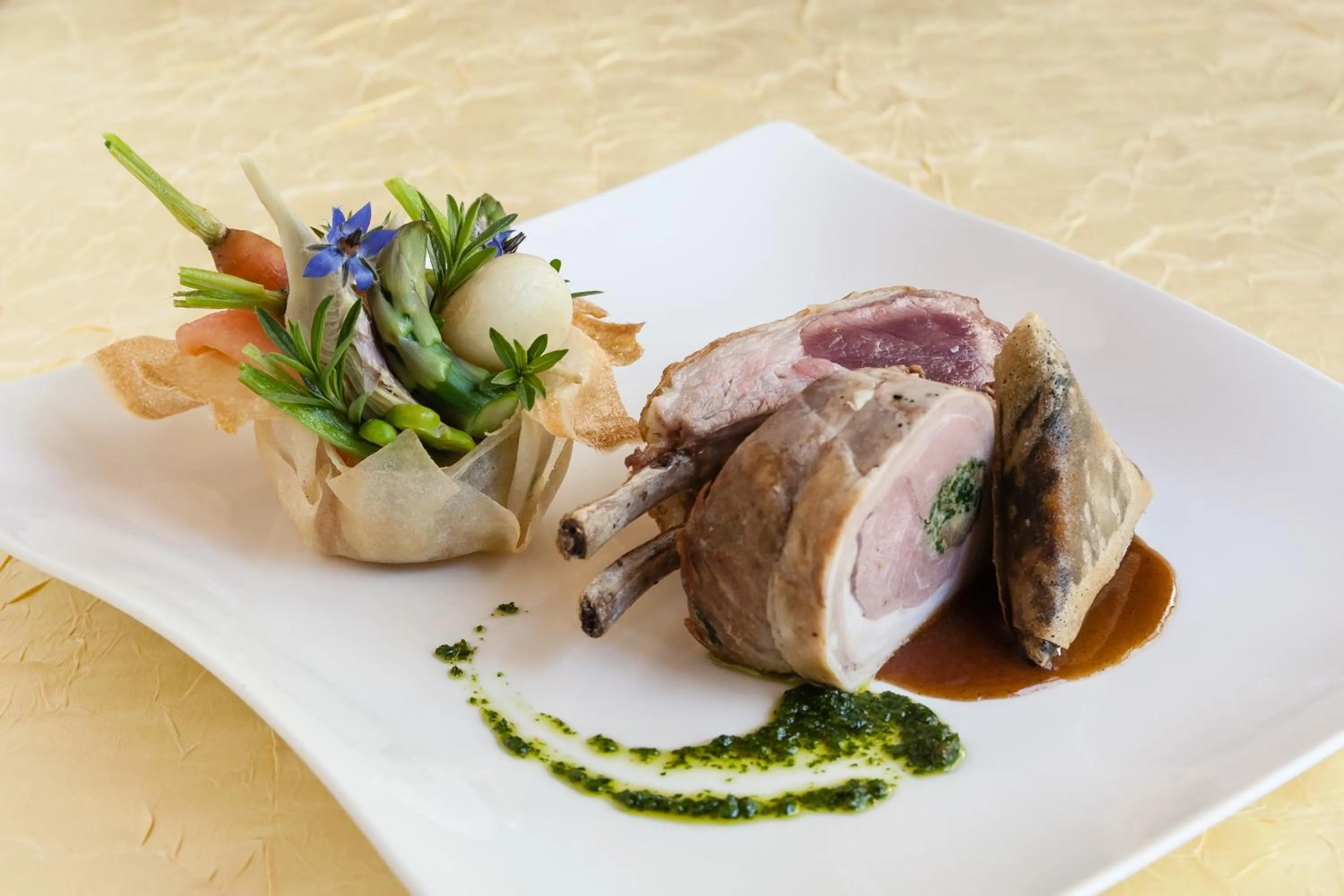 Lunch in Hôtel Restaurant du Château