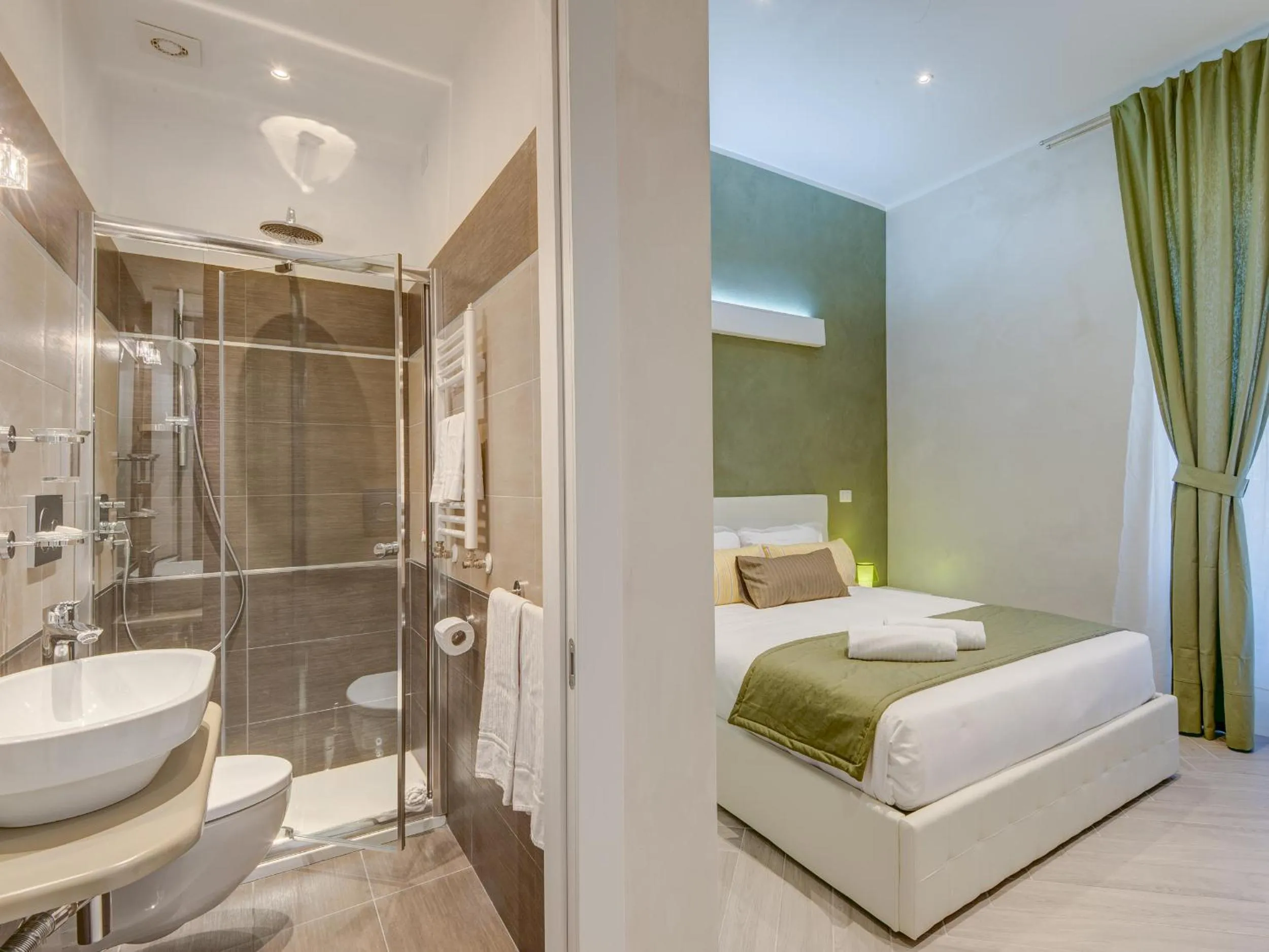 Bathroom, Bed in Penta Luxury House