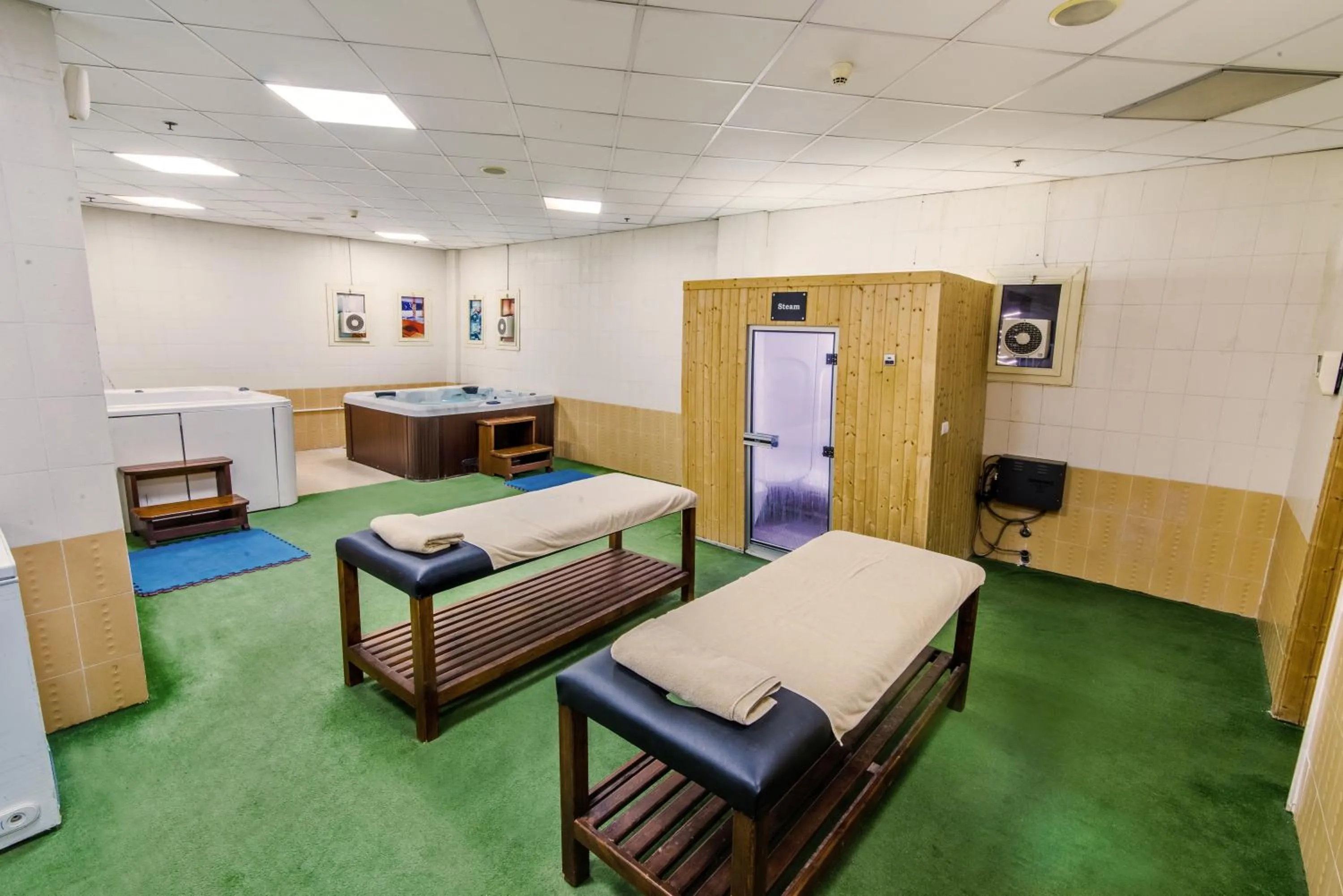 Bed in Tolip Family Club Borg El Arab