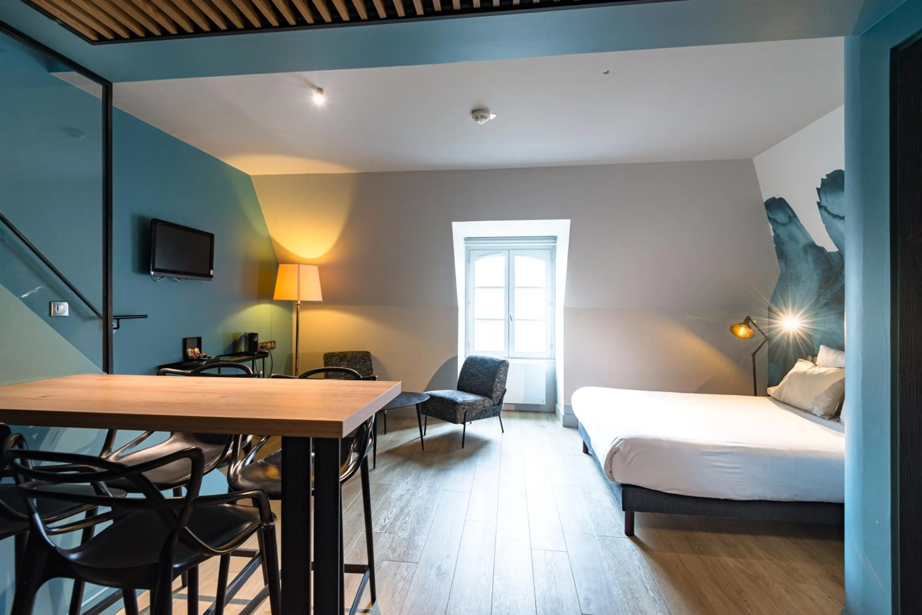 Bedroom, Bed in Hôtel de la Cité