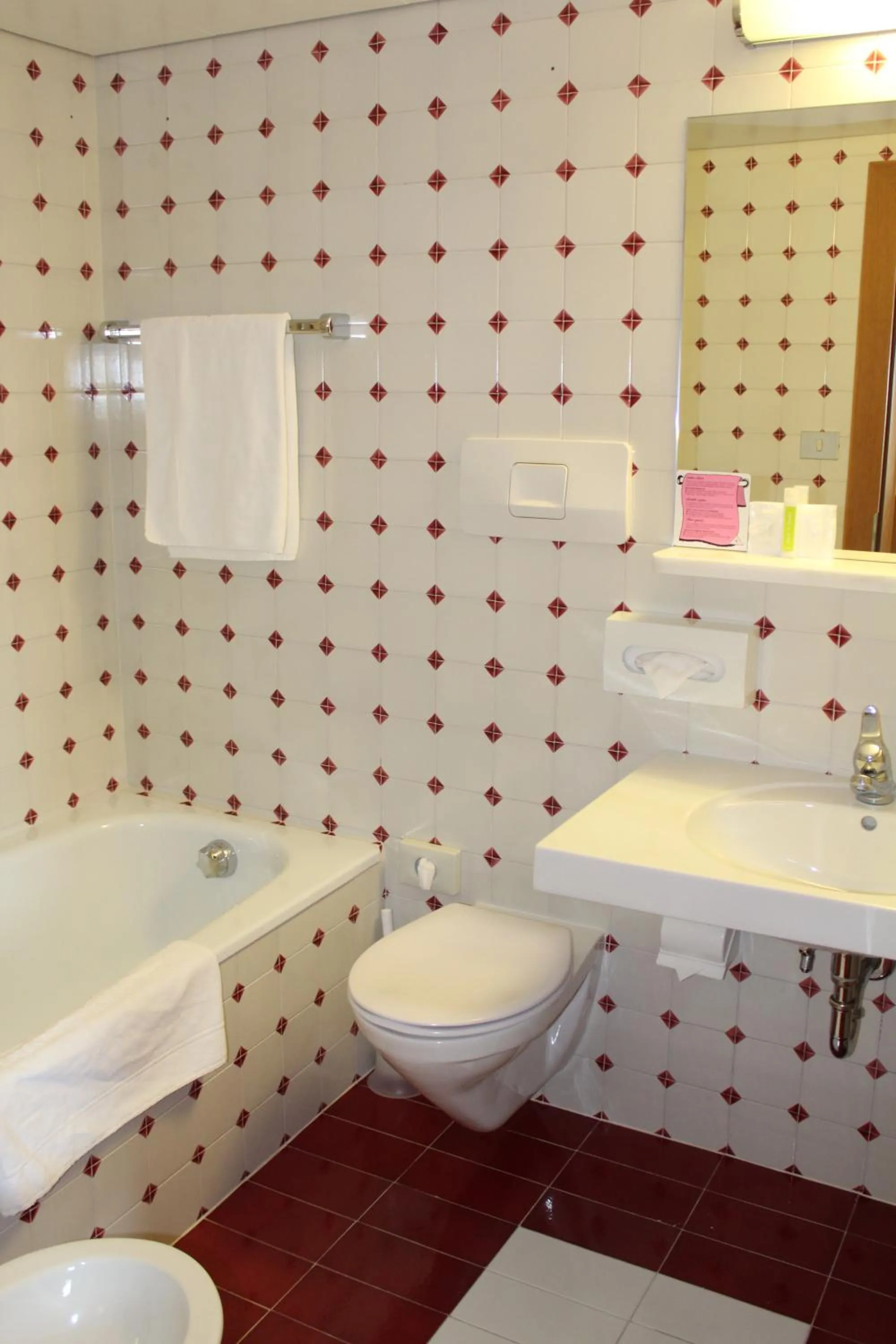 Toilet in Seiser Alm Plaza