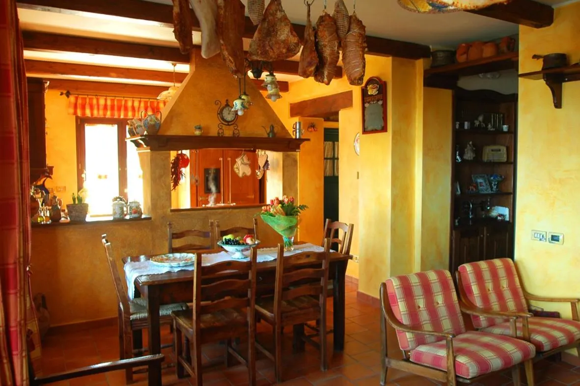 Kitchen or kitchenette in Bosco D'Olmi Country House
