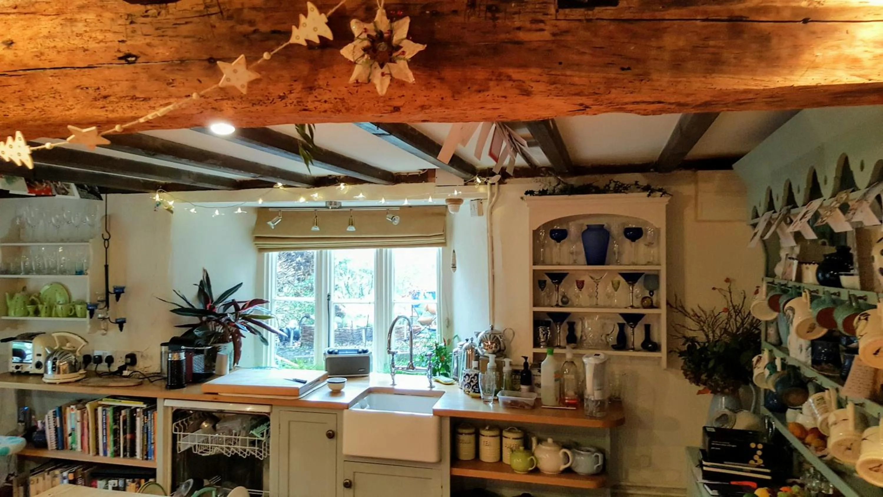 Photo of the whole room in Tracebridge Cottage B&B