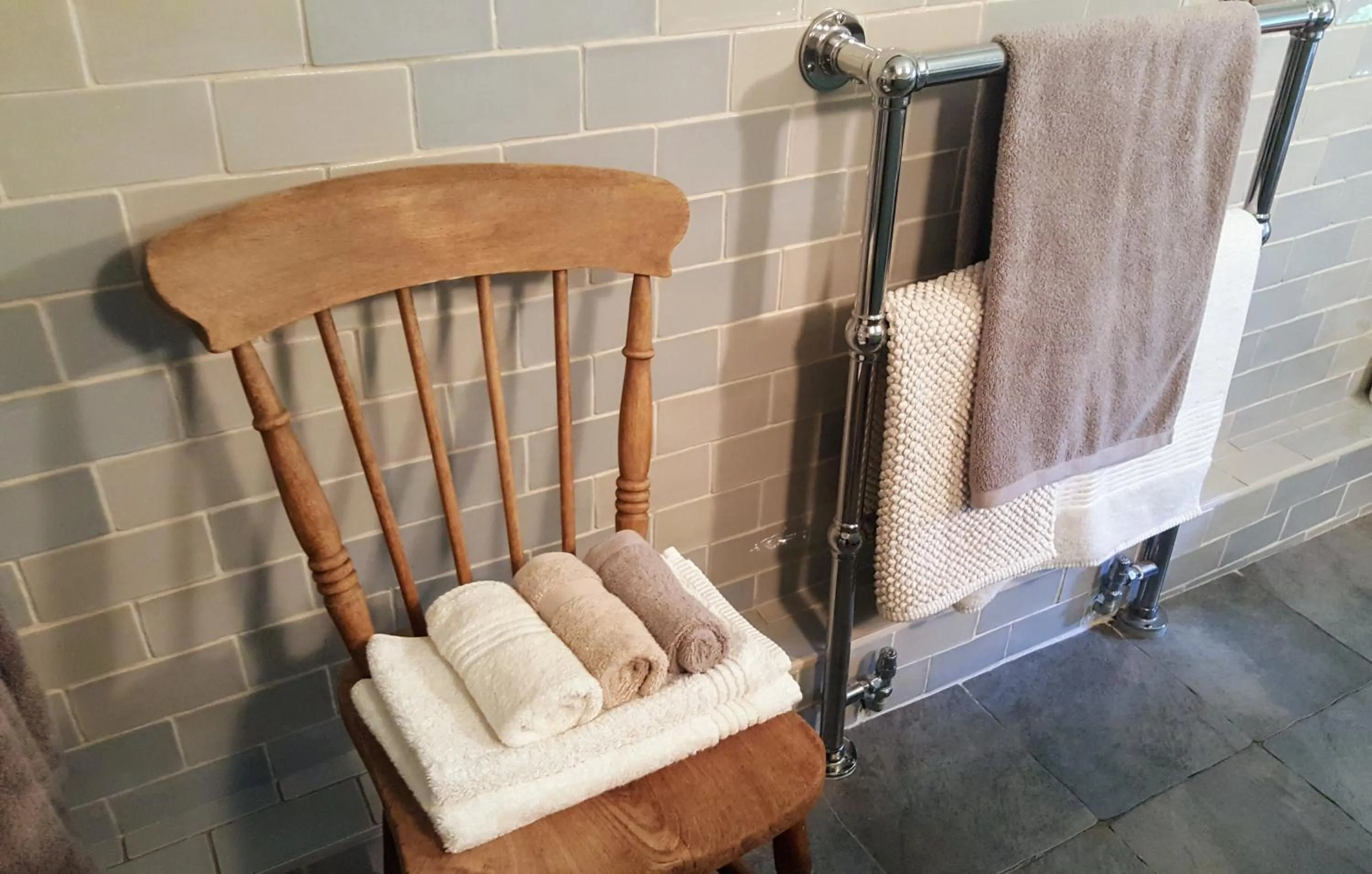 Bathroom in Tracebridge Cottage B&B