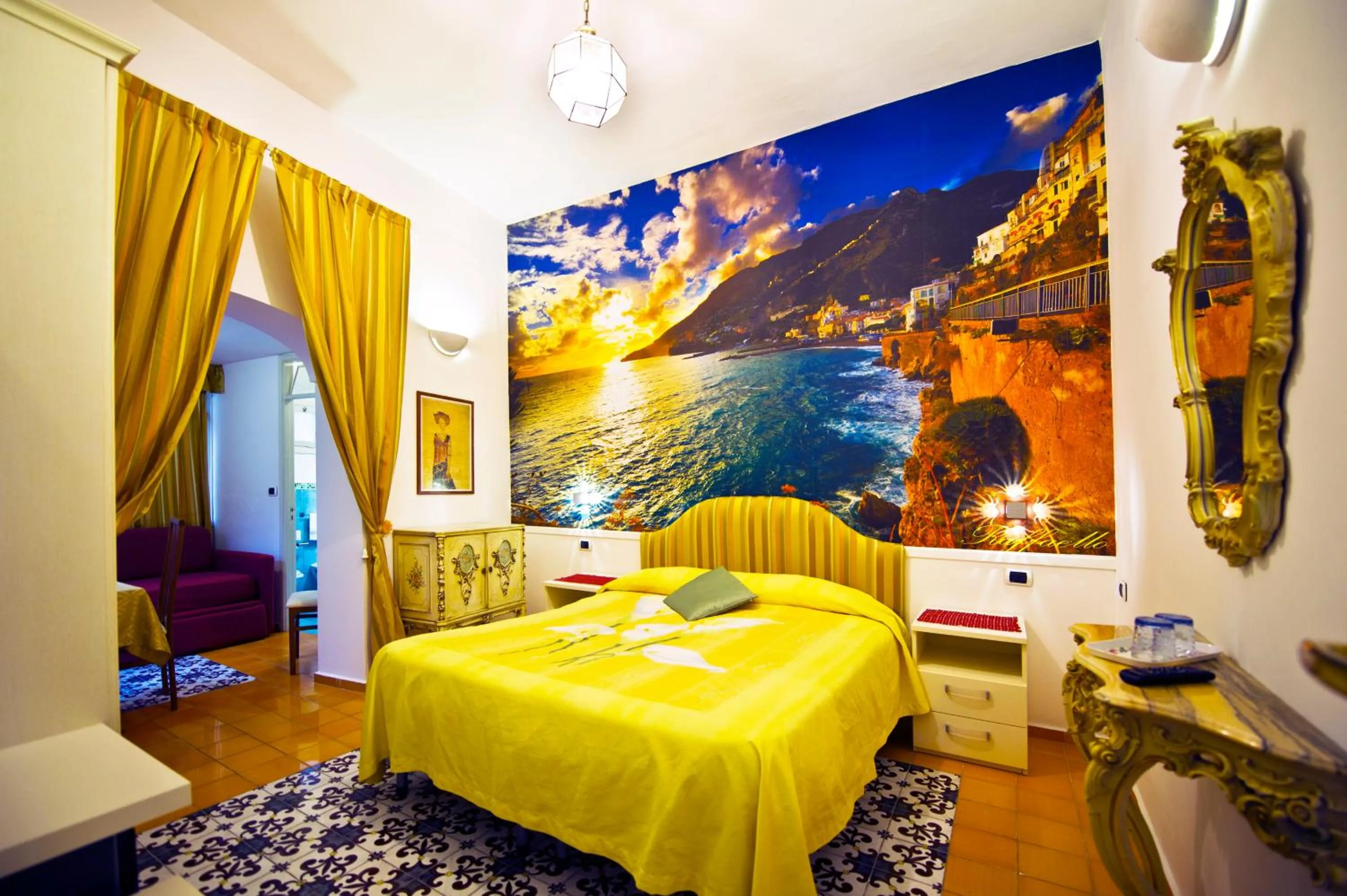 Photo of the whole room, Bed in Residenza Sole Amalfi