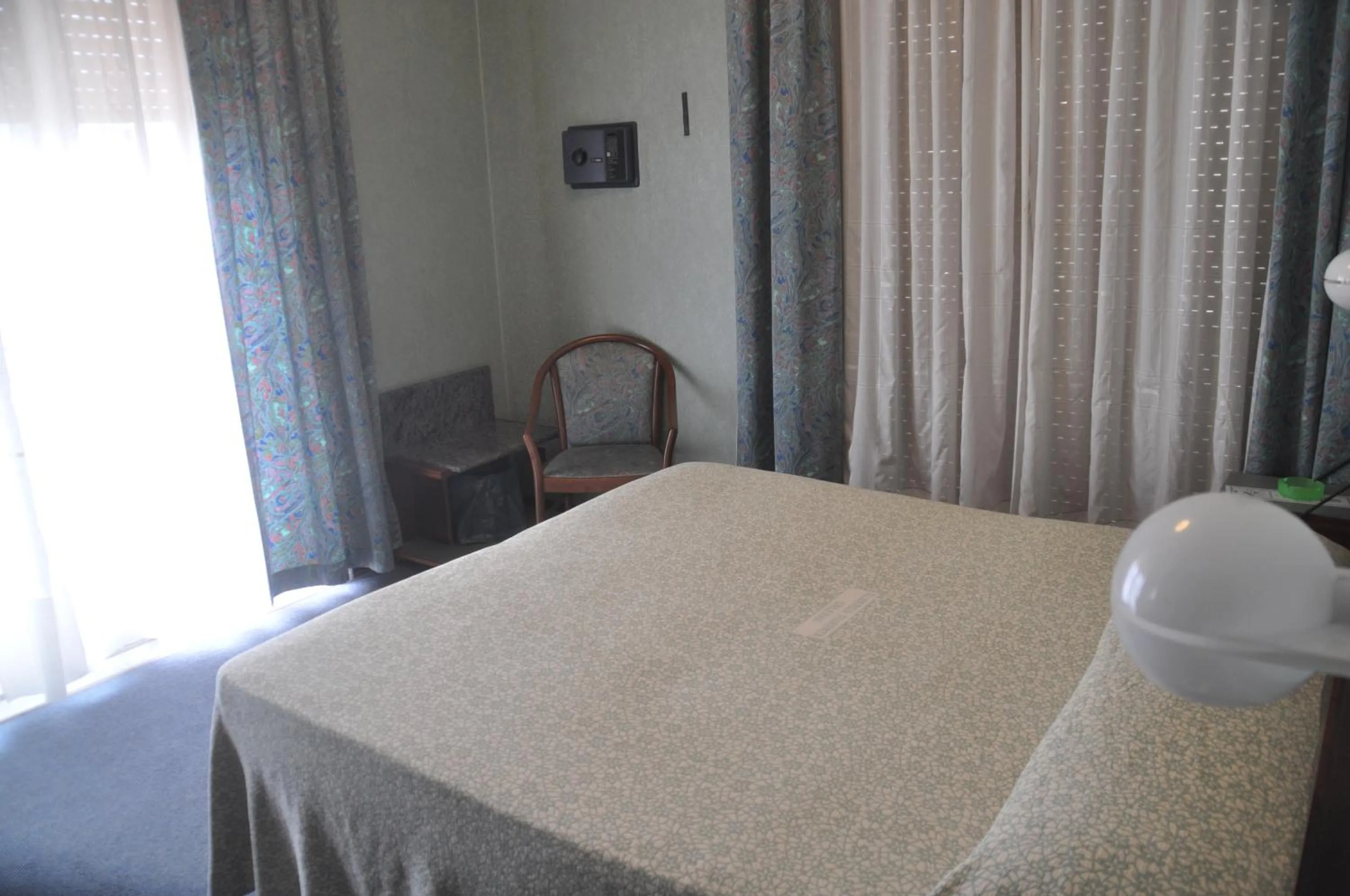 Bed in Albergo Fiorenza