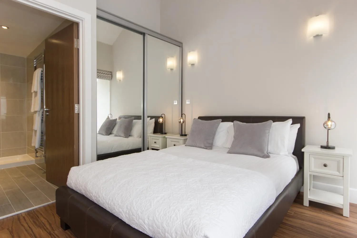 Bedroom, Bed in Citystay Living - The Dales