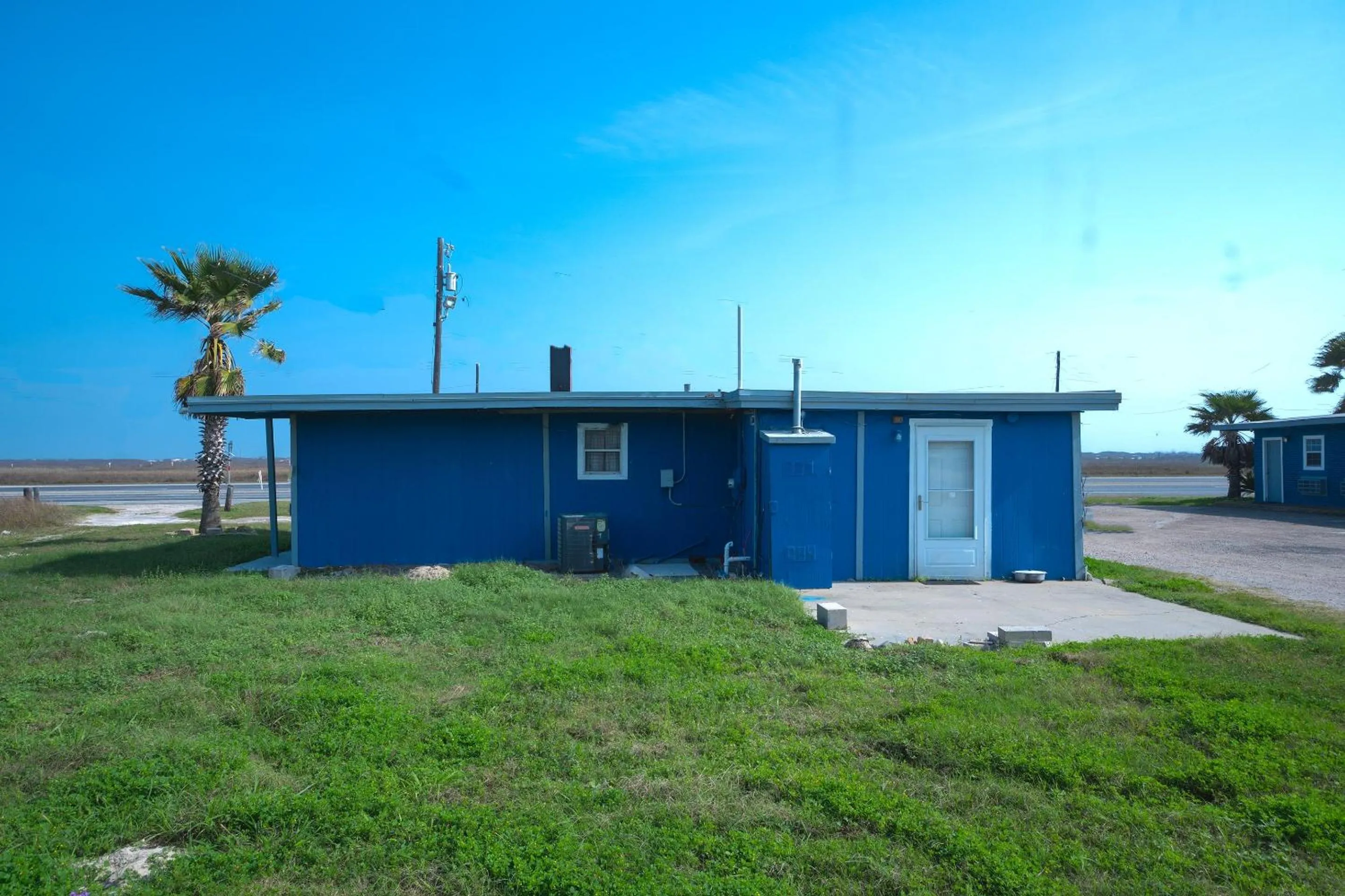 Facade/entrance in Monterrey Motel Padre Island, Corpus Christi BY OYO