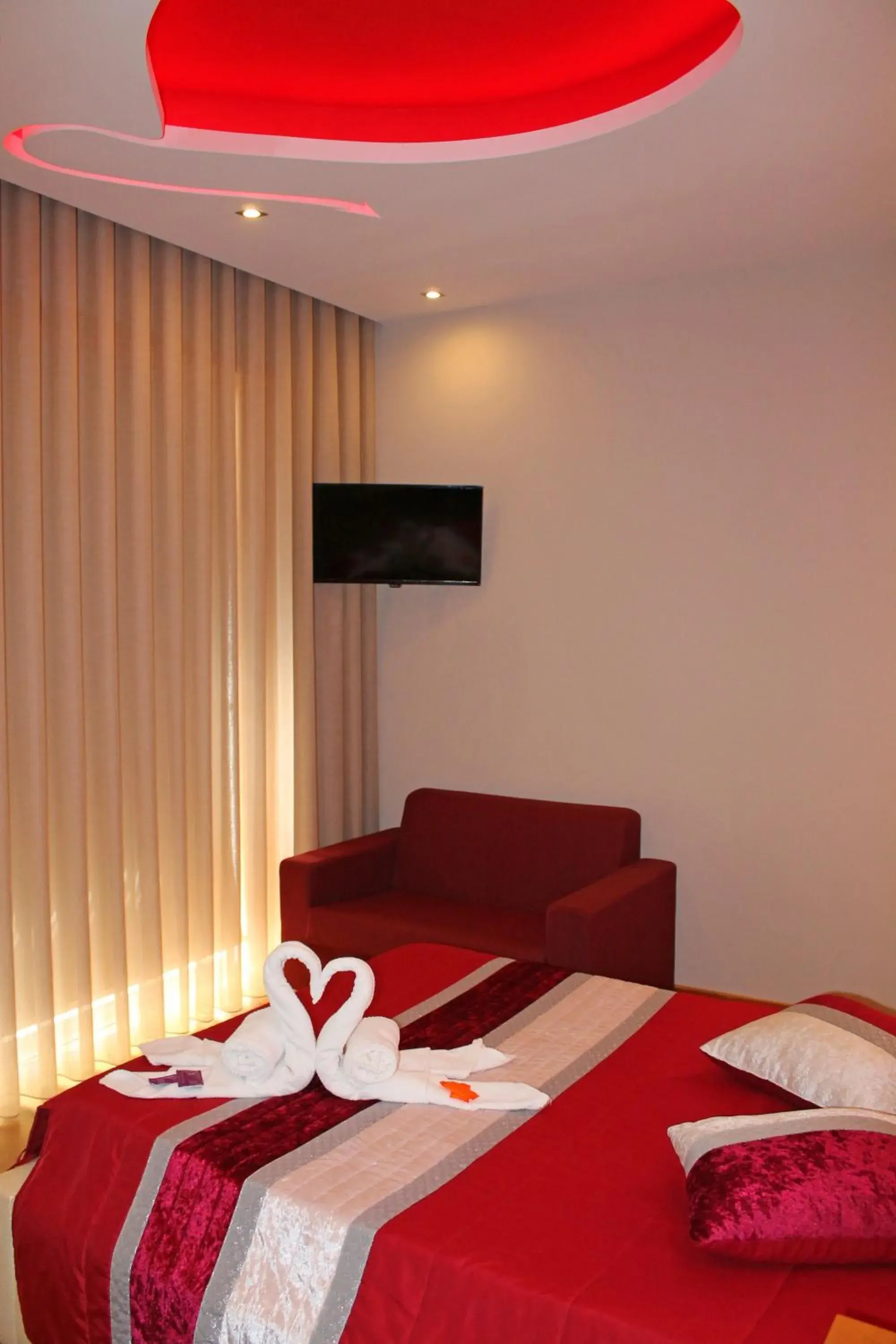 Bedroom, Bed in Monte Carlo Love Porto Bedroom, Bed in Monte Carlo Love Porto