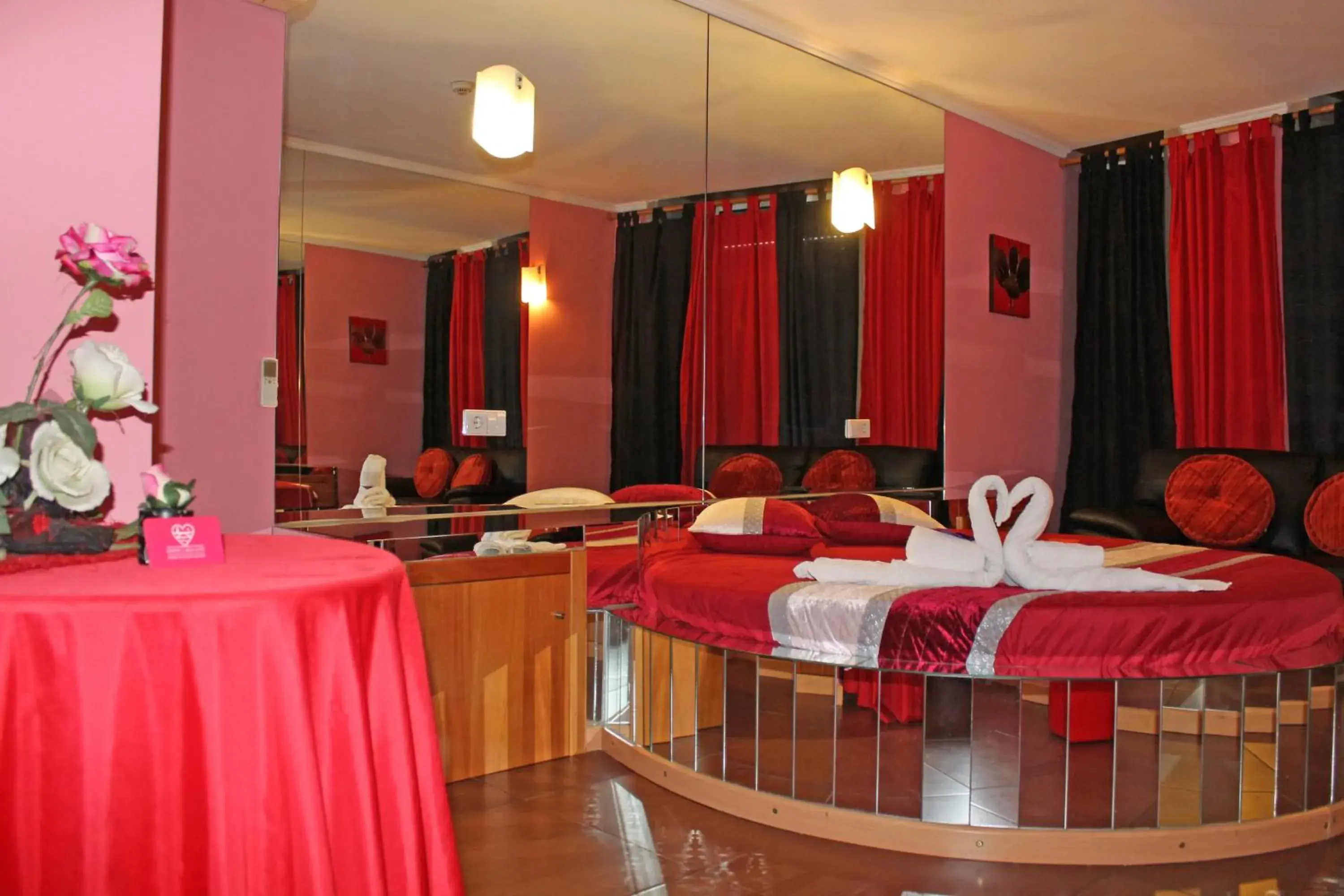 Deluxe Room in Monte Carlo Love Porto Deluxe Room in Monte Carlo Love Porto