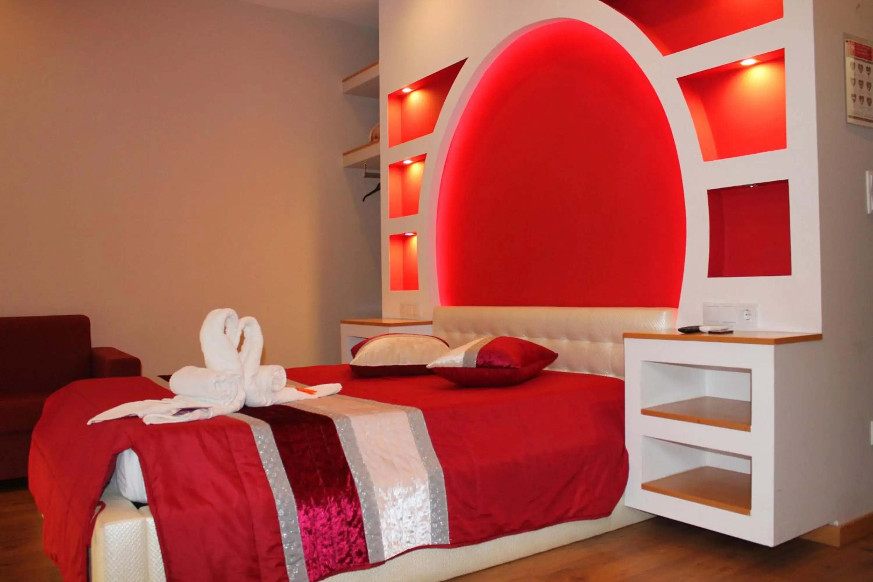 Double Room with Balcony in Monte Carlo Love Porto Double Room with Balcony in Monte Carlo Love Porto