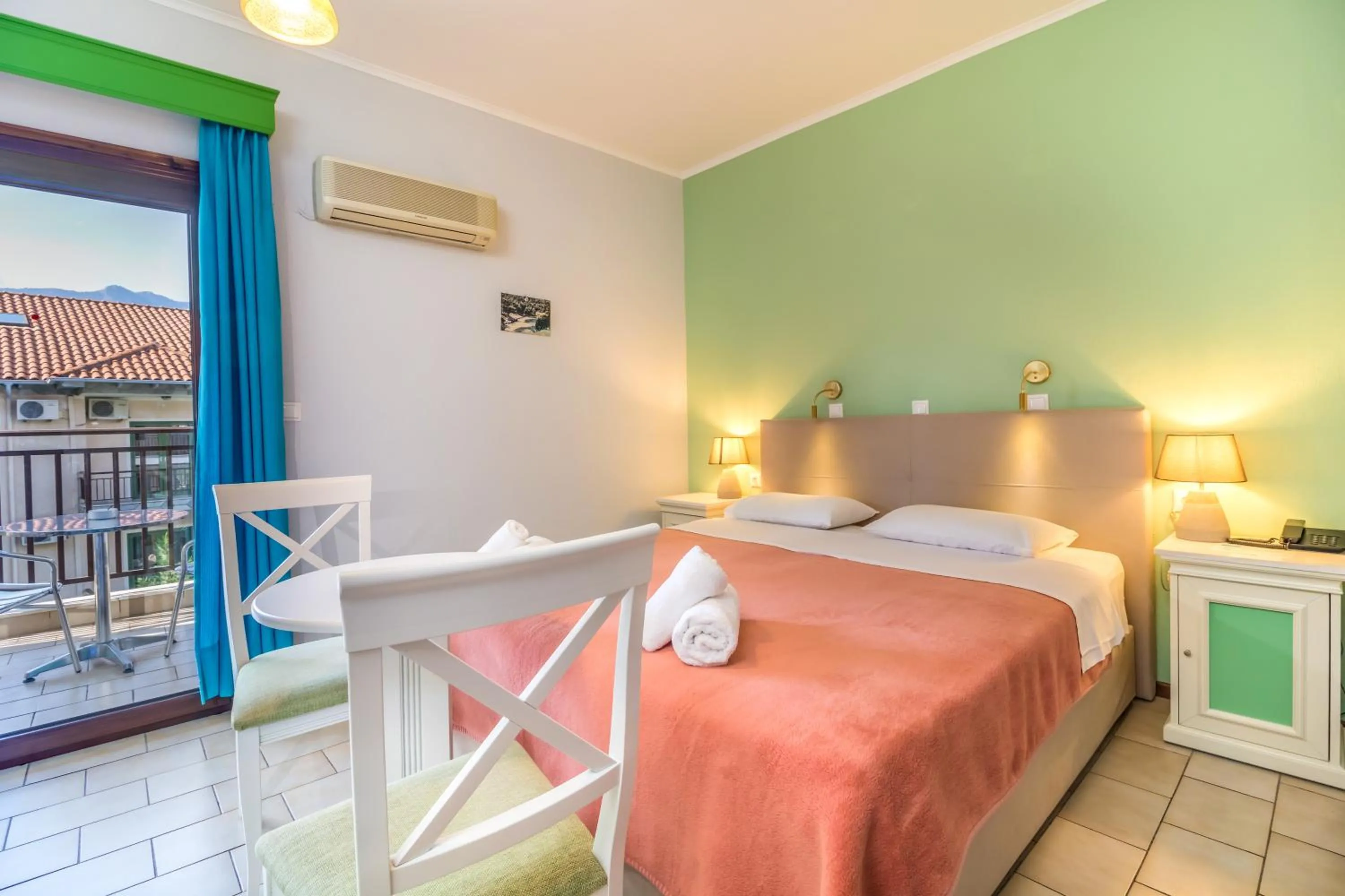 Bed in Hotel Pegasus-Adult Friendly
