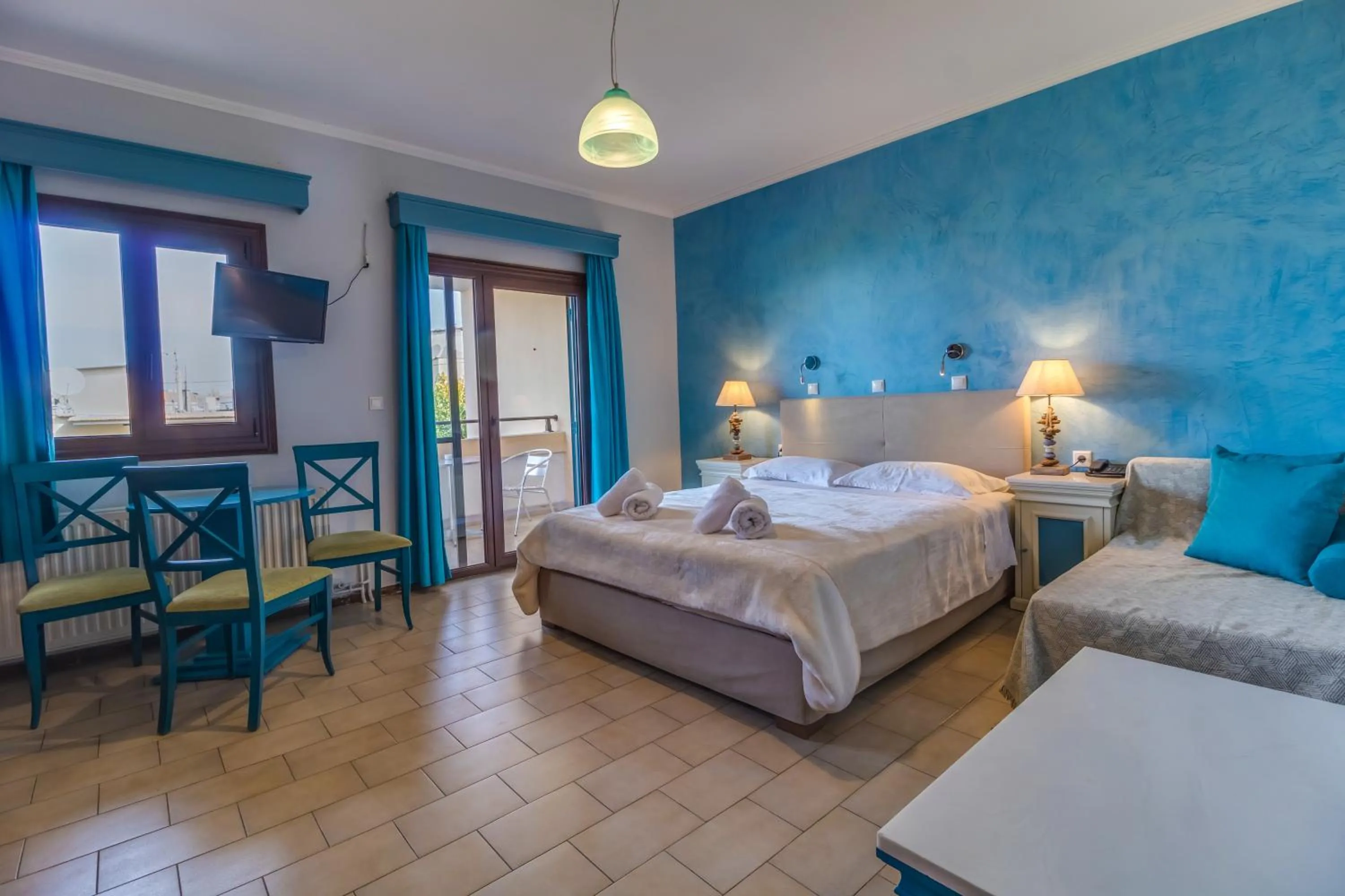 Photo of the whole room, Bed in Hotel Pegasus-Adult Friendly