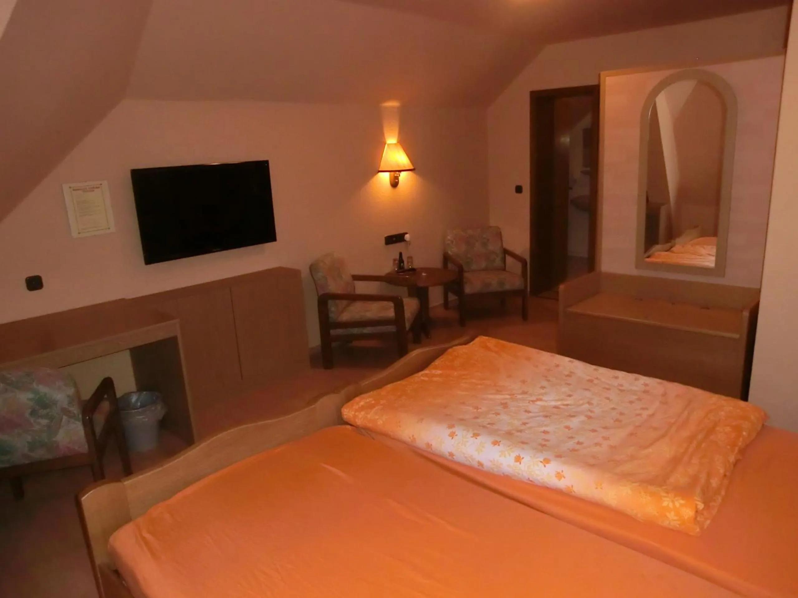 Bedroom, Bed in Hotel Glindenberger Hof