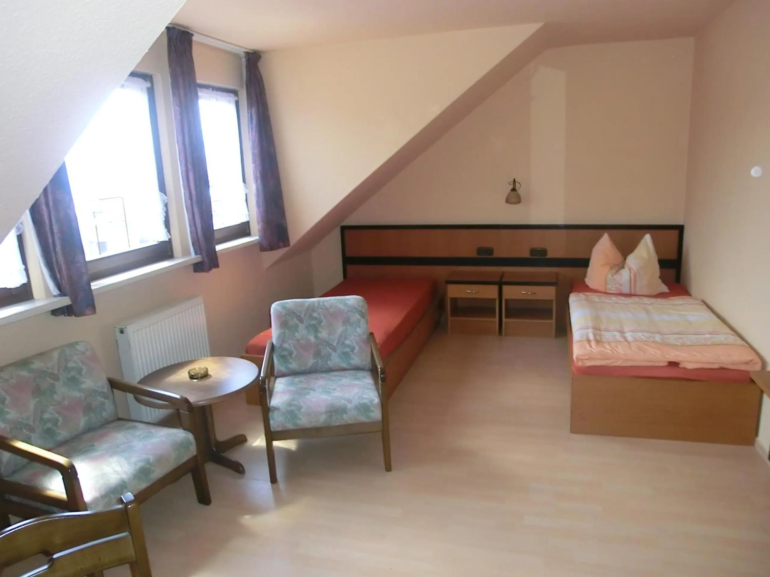 Bedroom, Bed in Hotel Glindenberger Hof