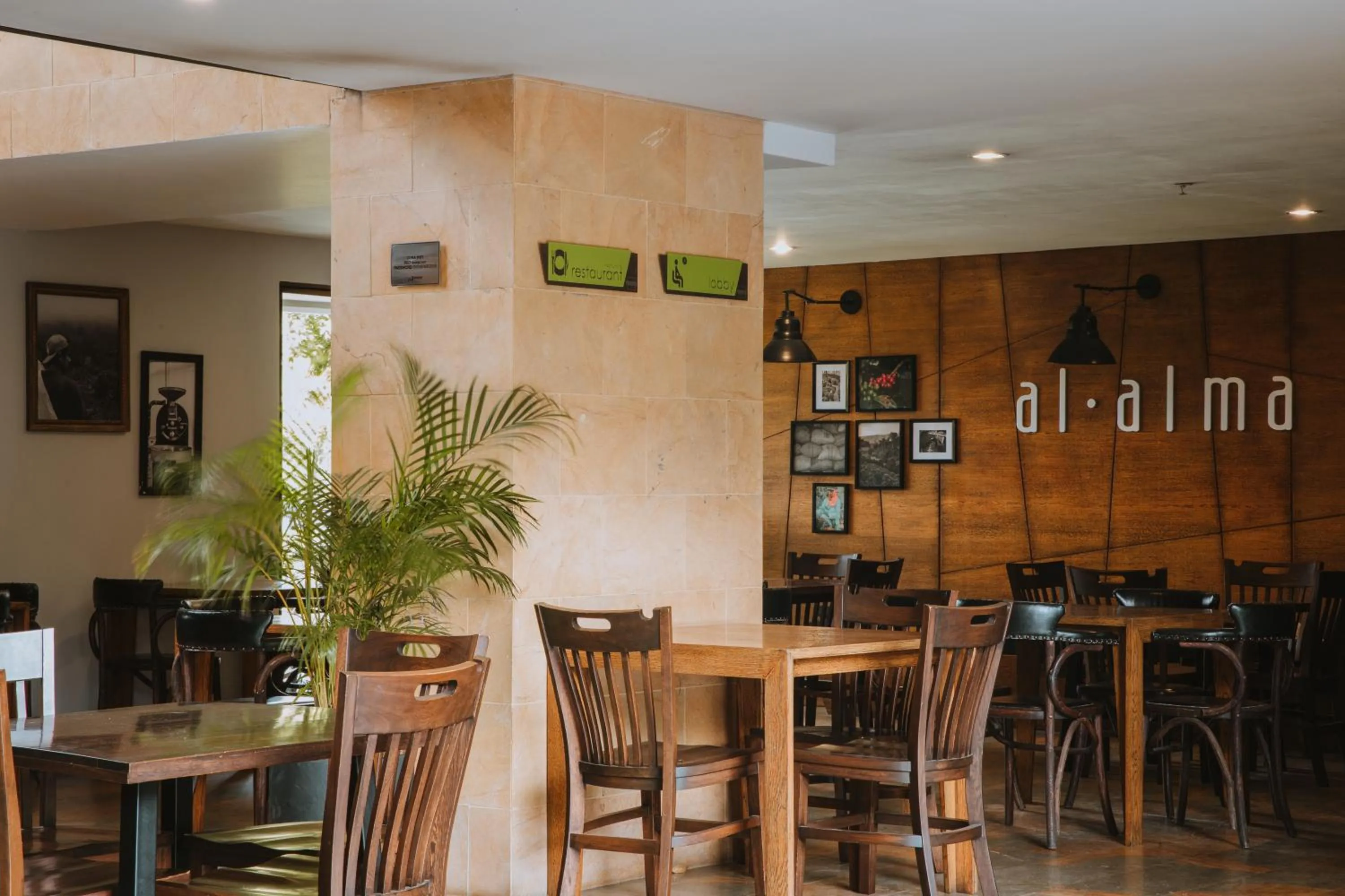 Restaurant/places to eat in Travelers Rio Verde Living Suites