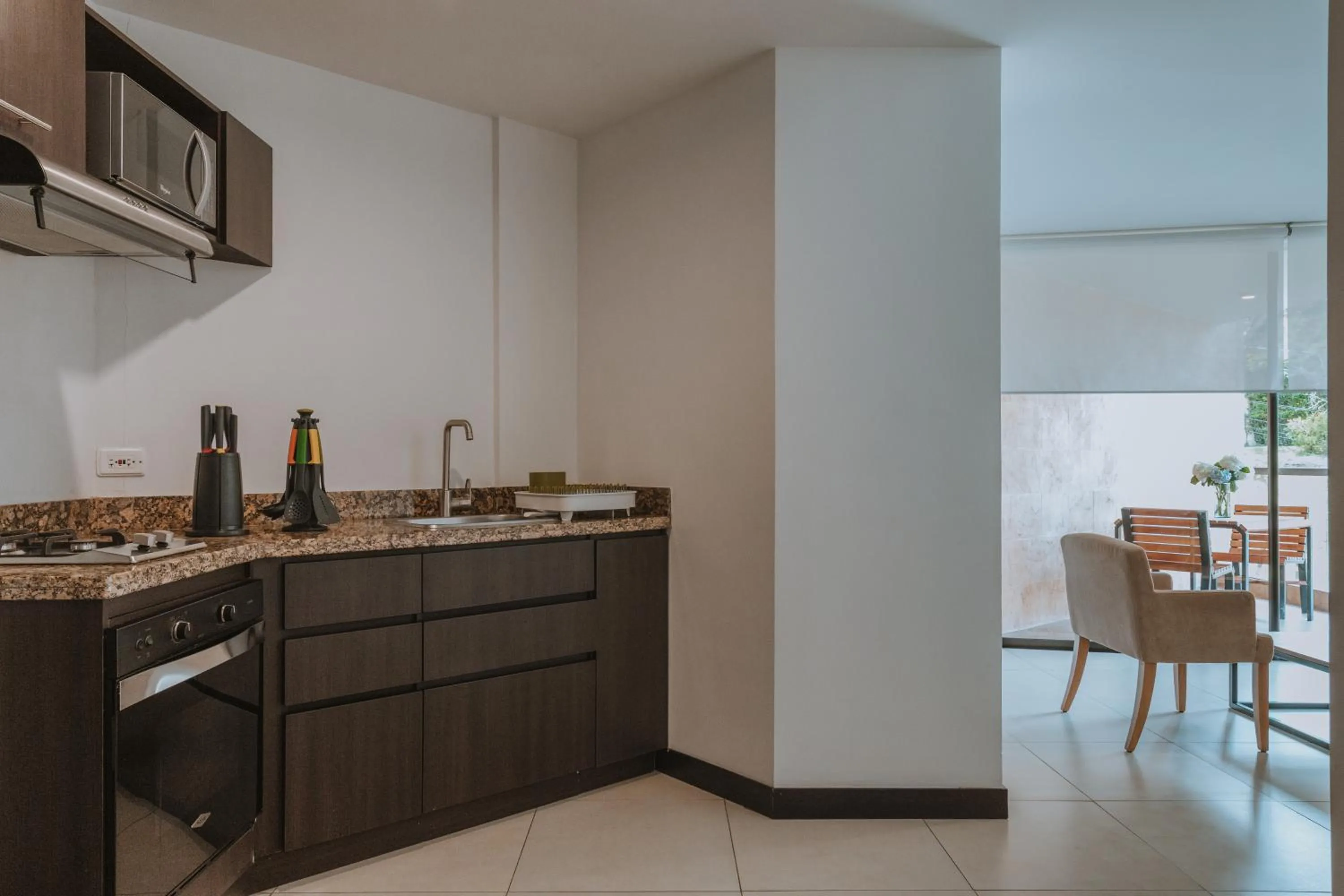 Kitchen or kitchenette in Travelers Rio Verde Living Suites