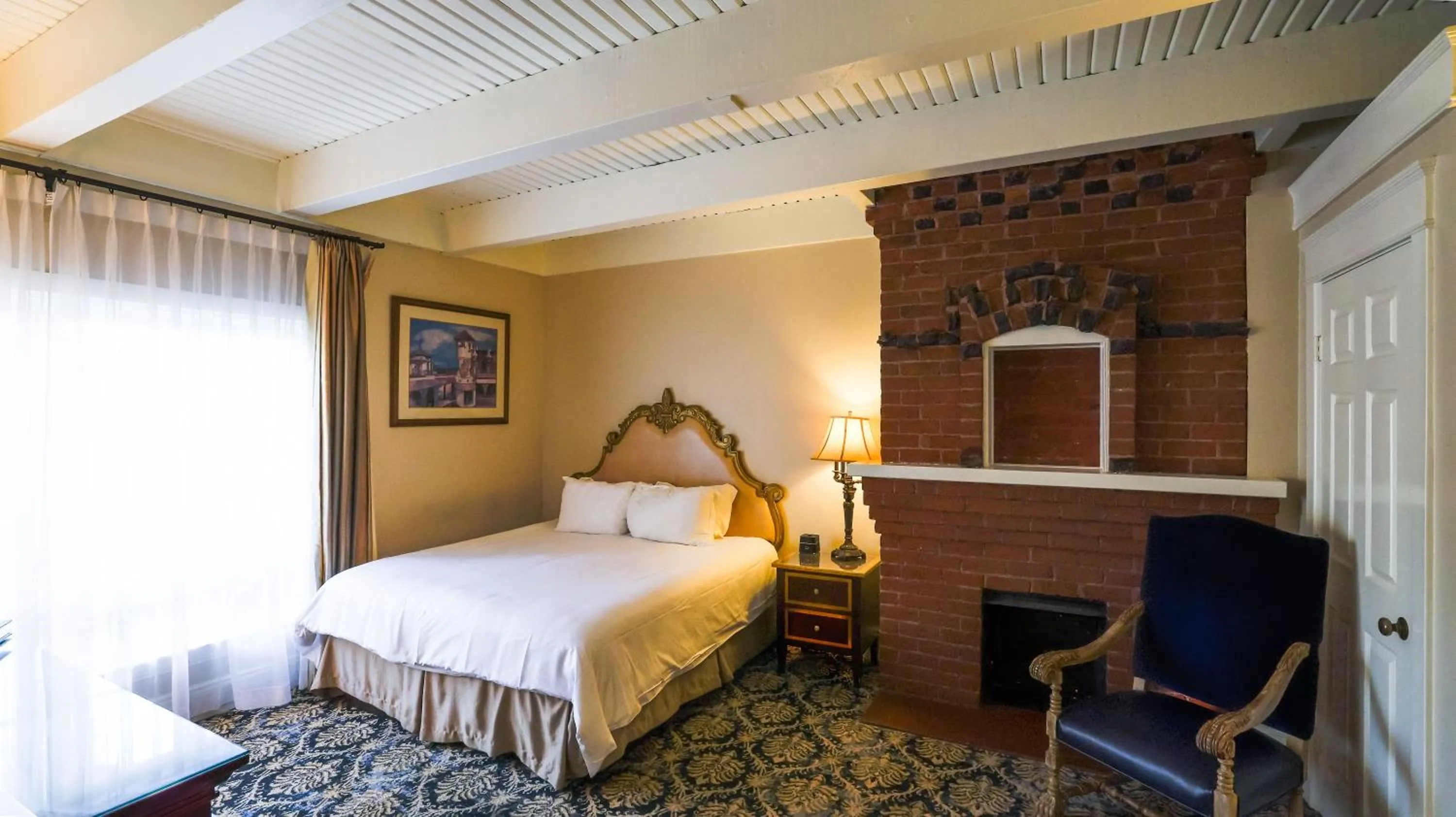 Bedroom, Bed in The Mission Inn Hotel and Spa