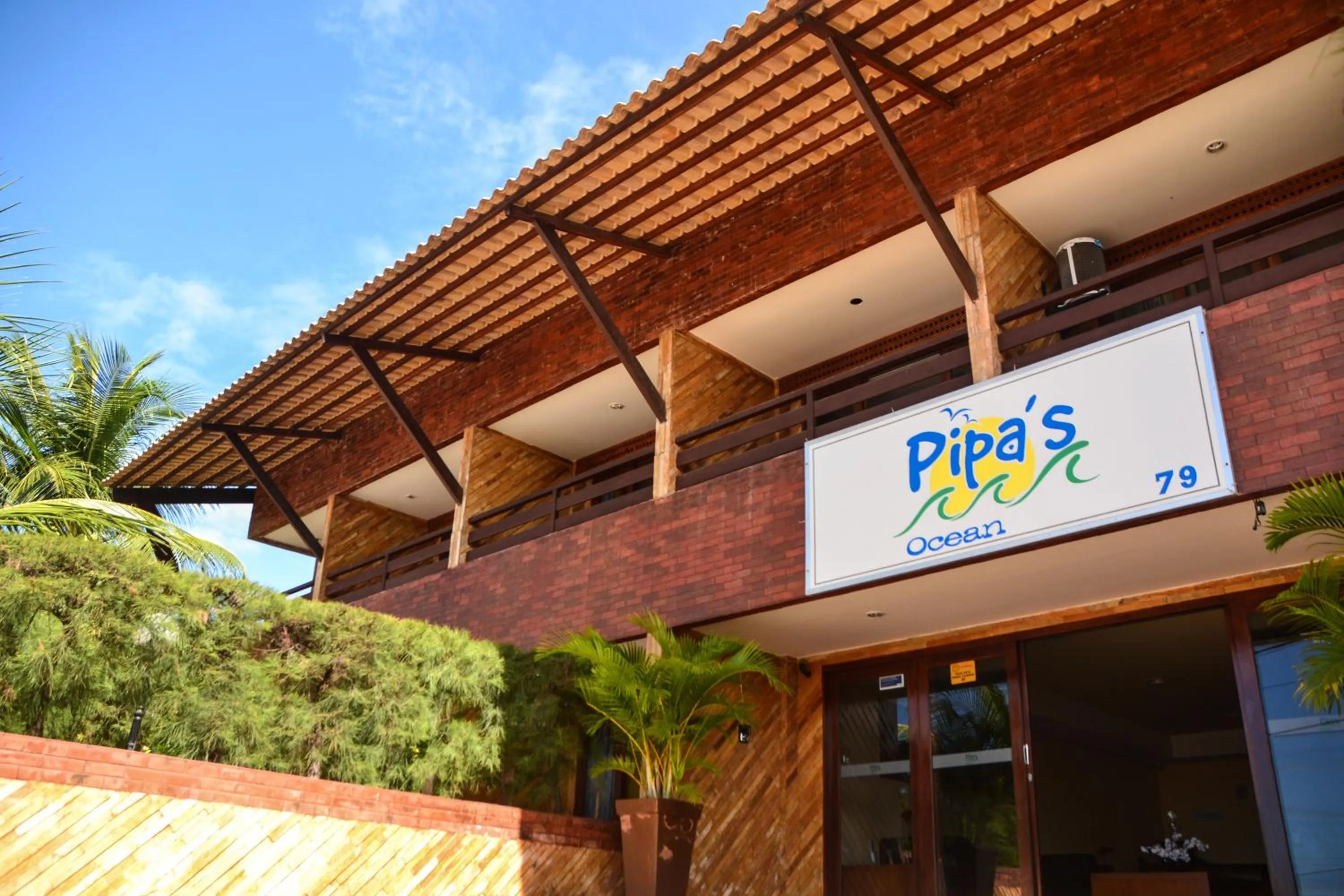 Facade/entrance in Pipas Ocean by Pipa Centro