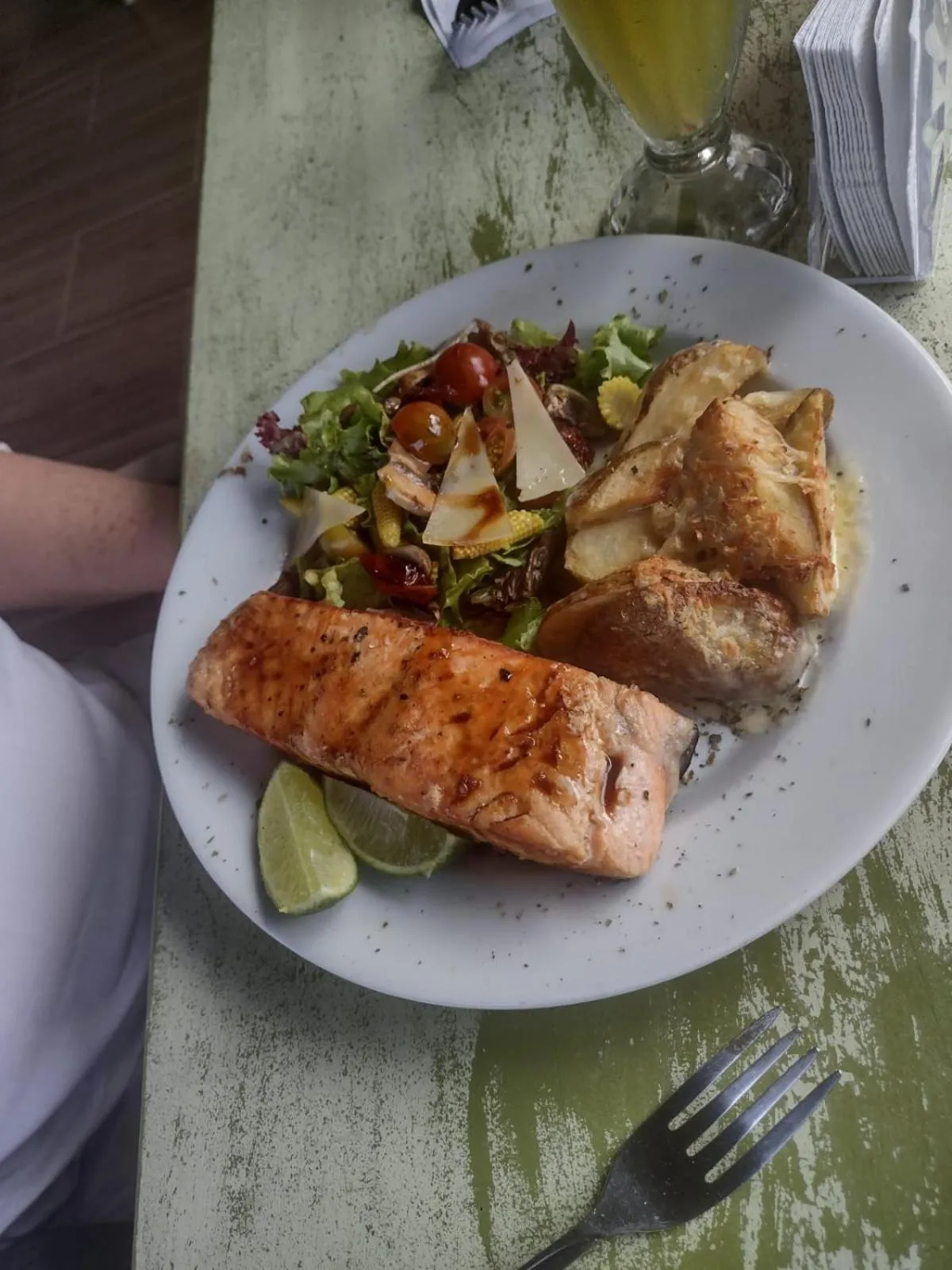 Lunch in Hotel Najjez