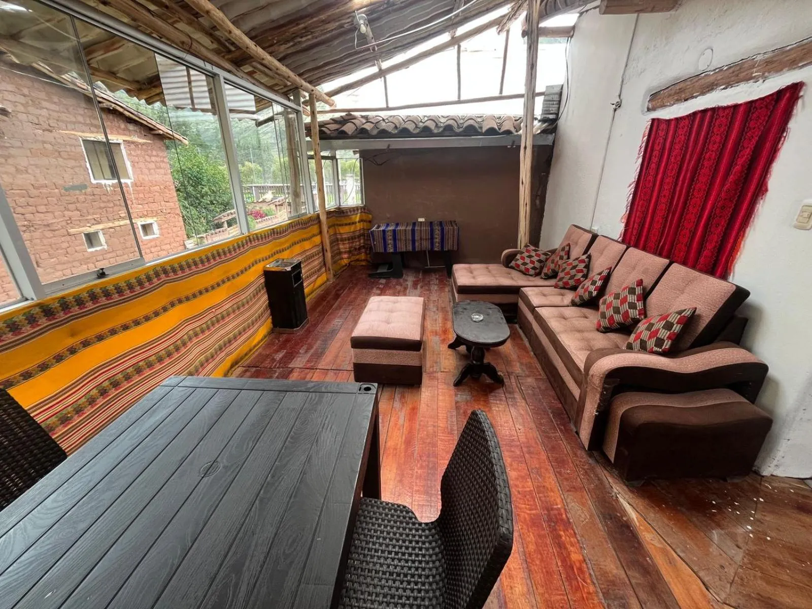 Balcony/Terrace in Intihuatana Hostel