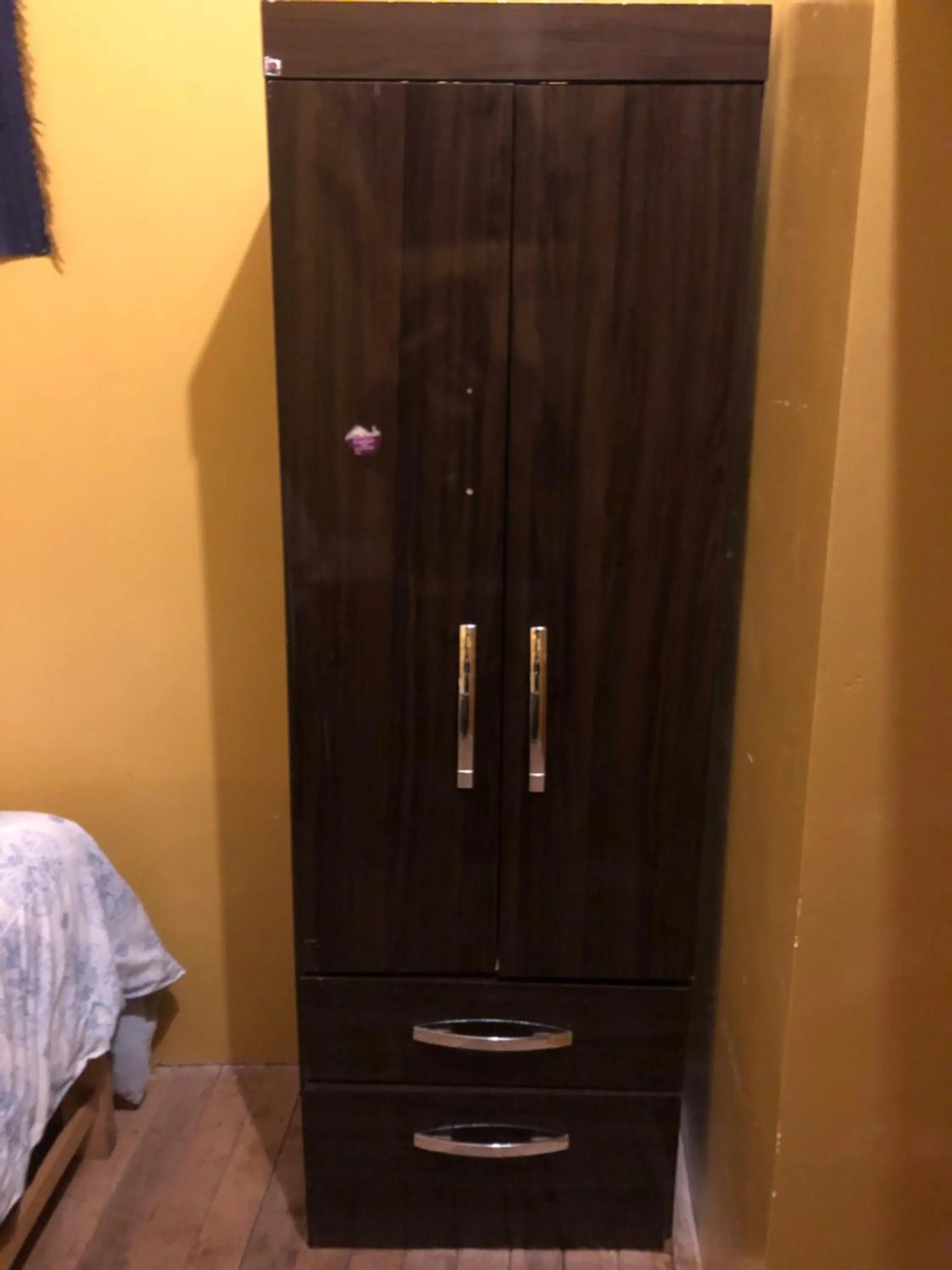 wardrobe in Intihuatana Hostel