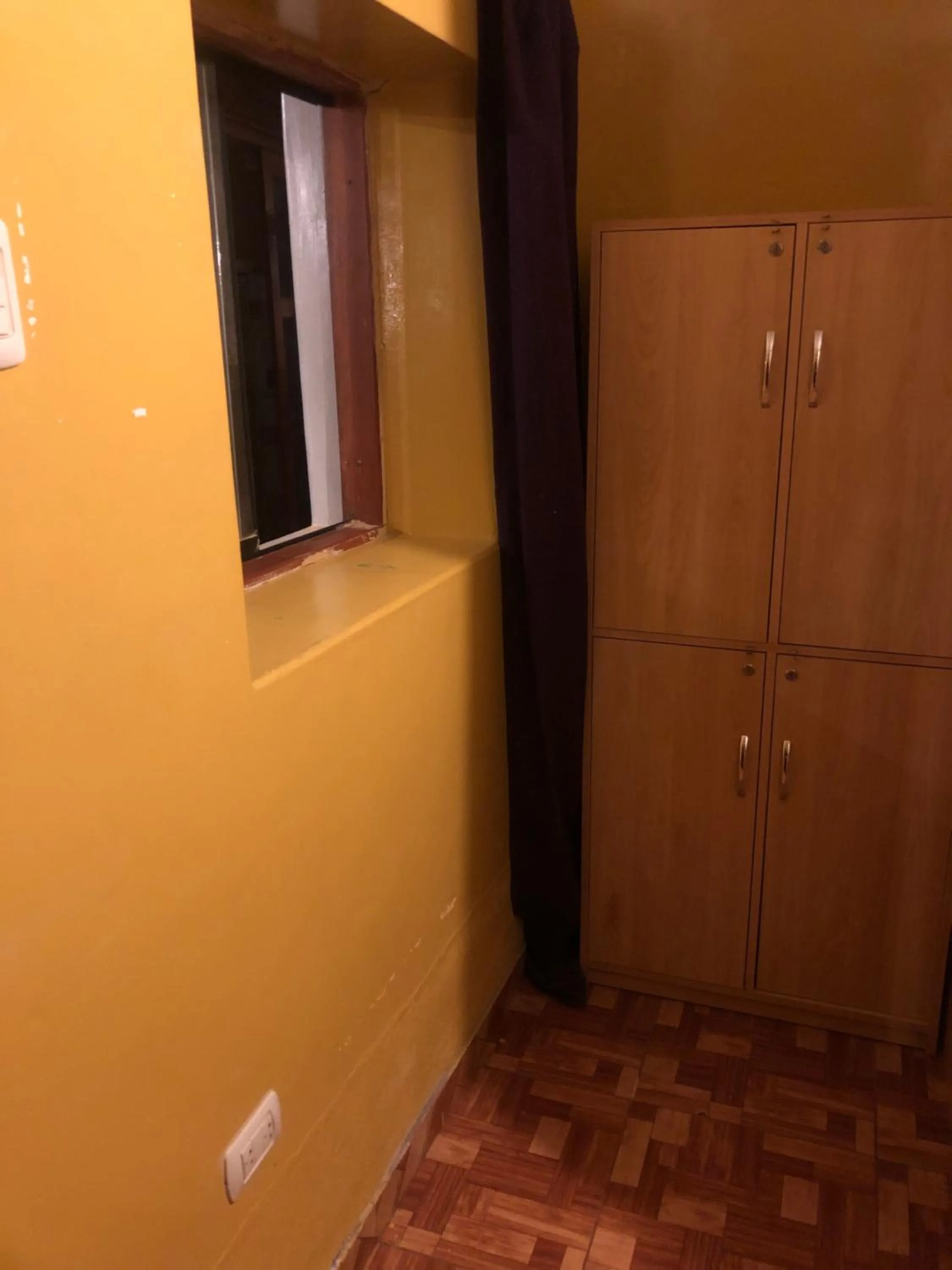 microwave in Intihuatana Hostel