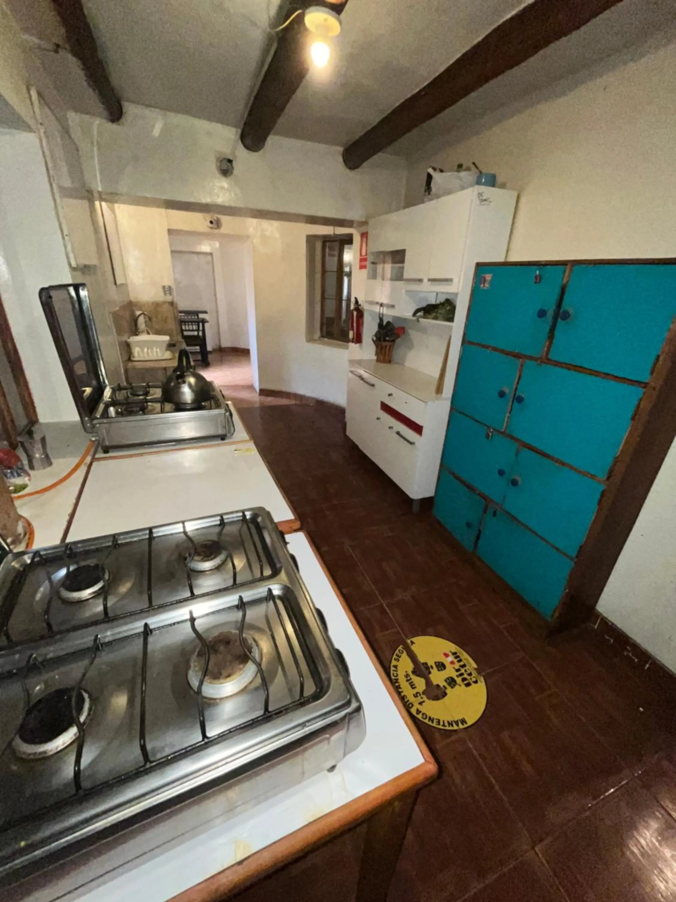 Kitchen or kitchenette in Intihuatana Hostel