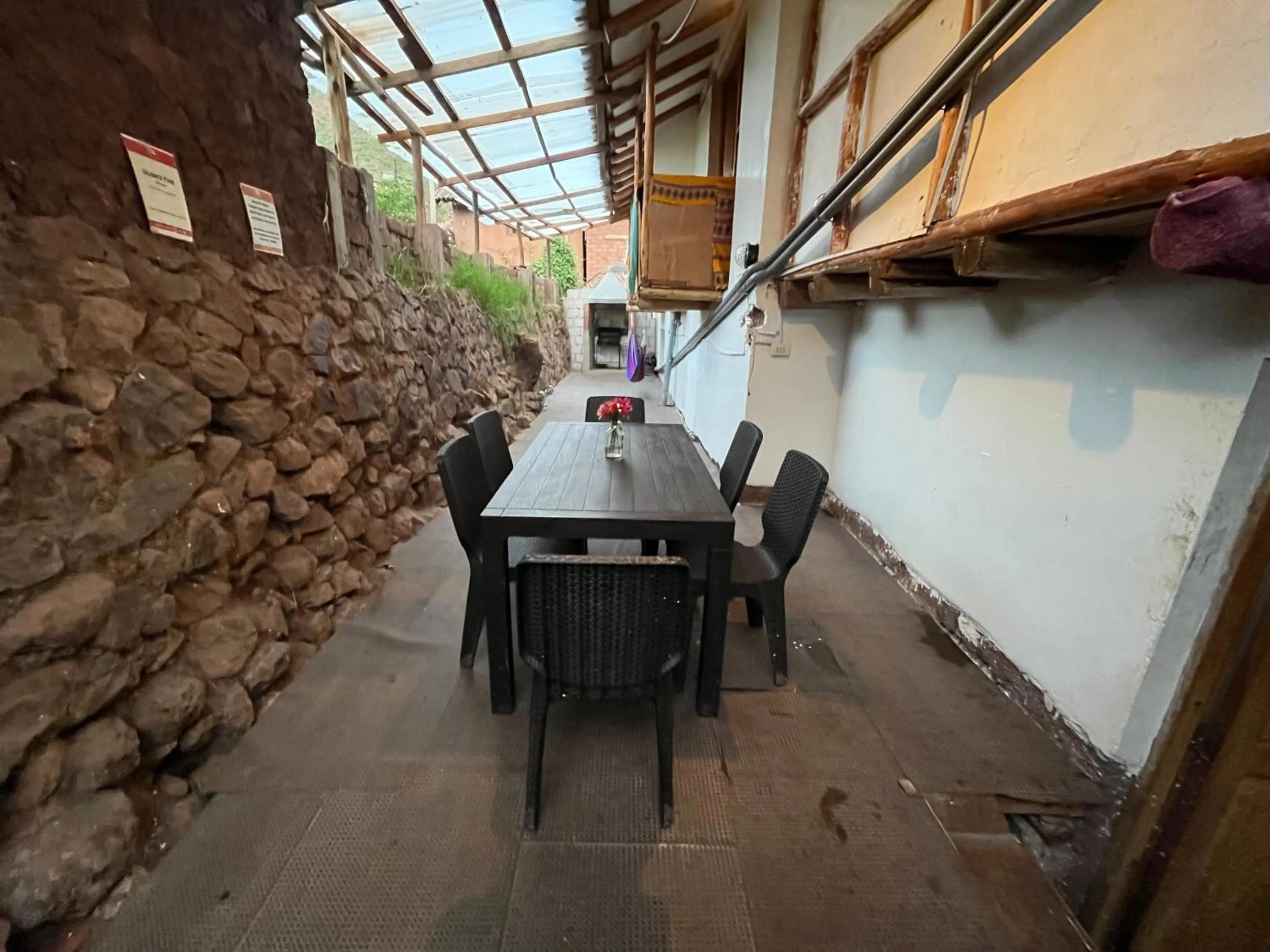 Balcony/Terrace in Intihuatana Hostel
