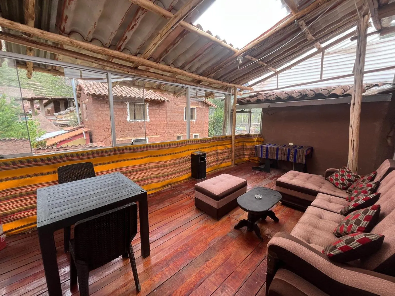 Balcony/Terrace in Intihuatana Hostel