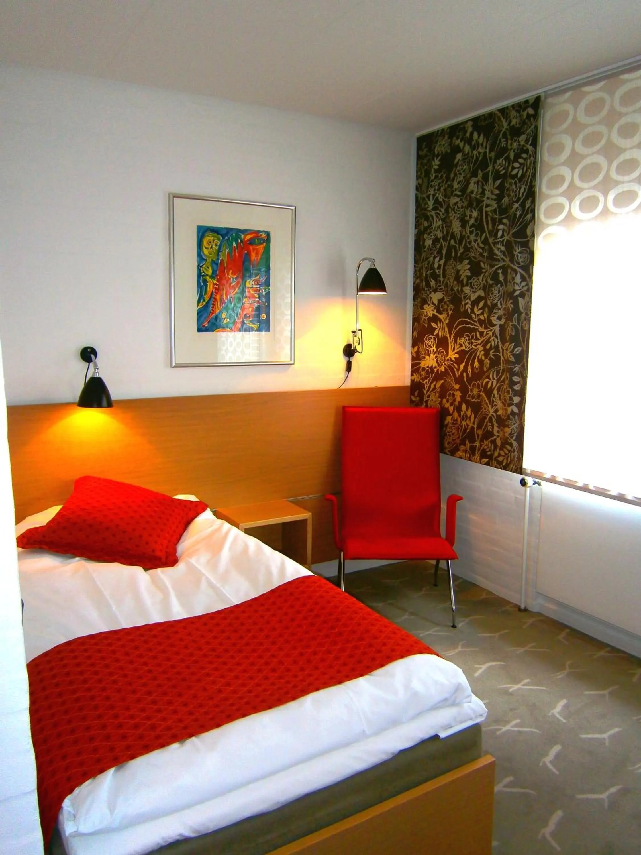 Photo of the whole room, Bed in Frederik VI's Hotel