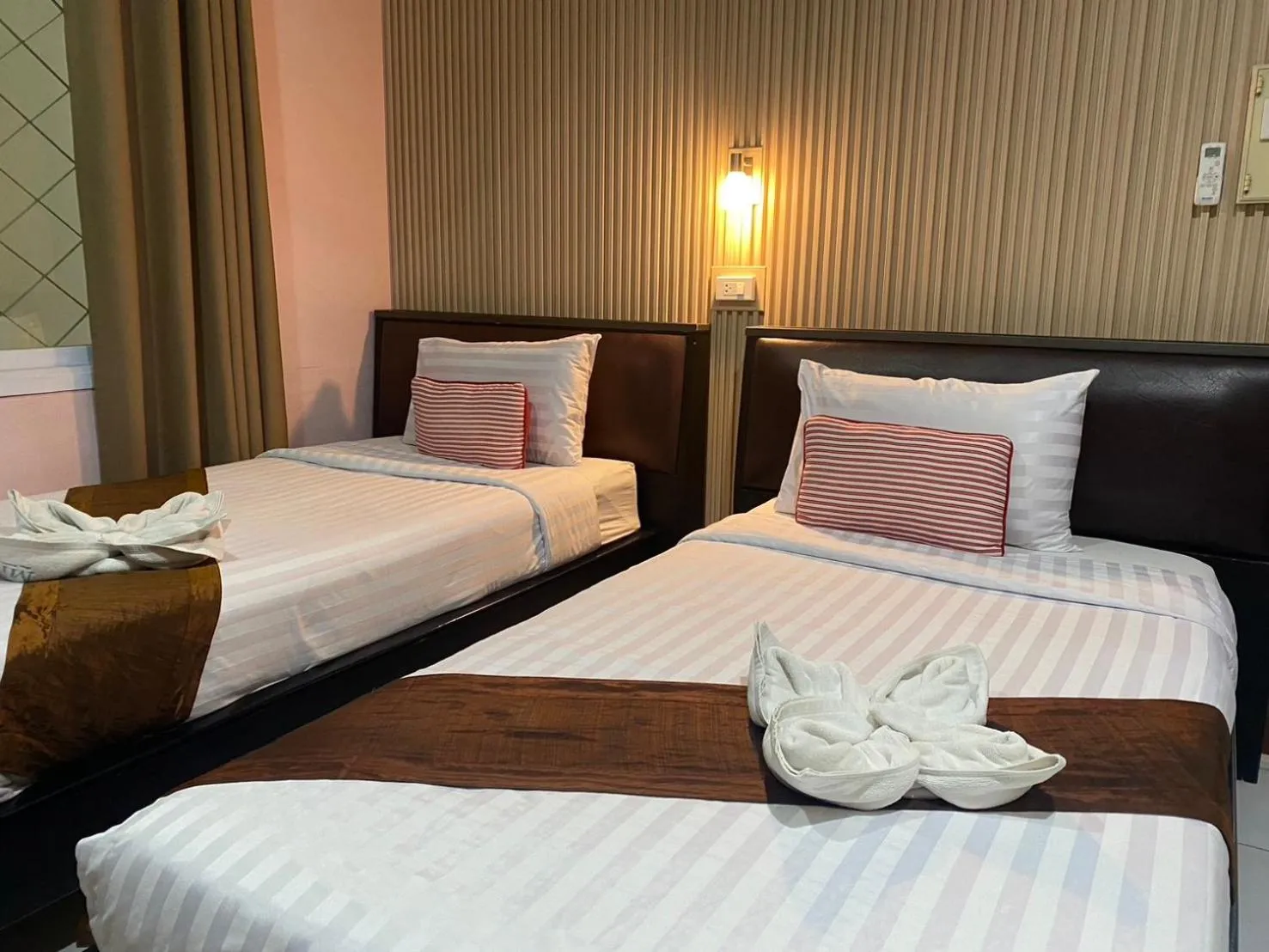 Bedroom, Bed in Mixay Paradise Hotel