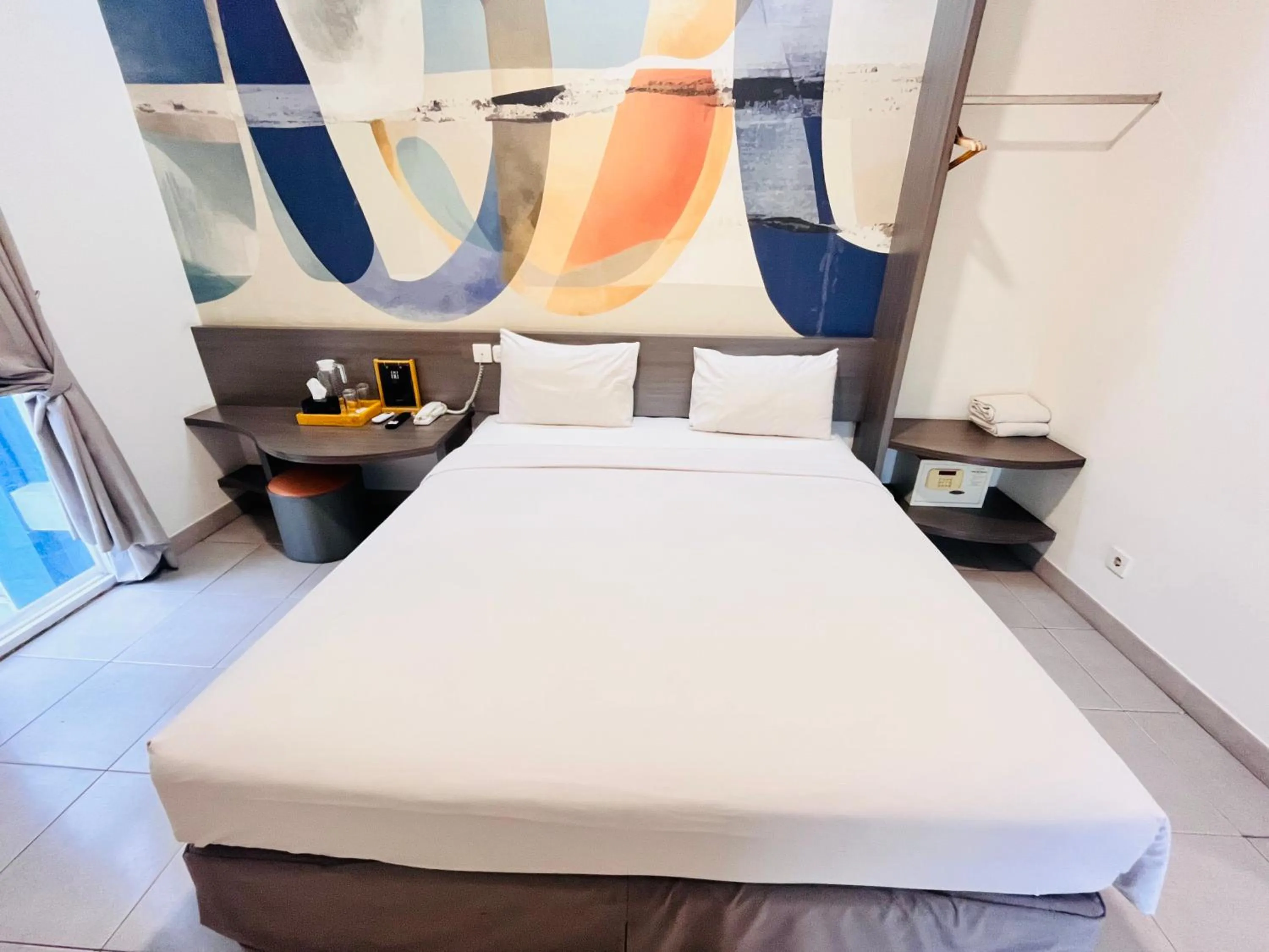 Bedroom, Bed in Hotel 88 Kedoya Jakarta