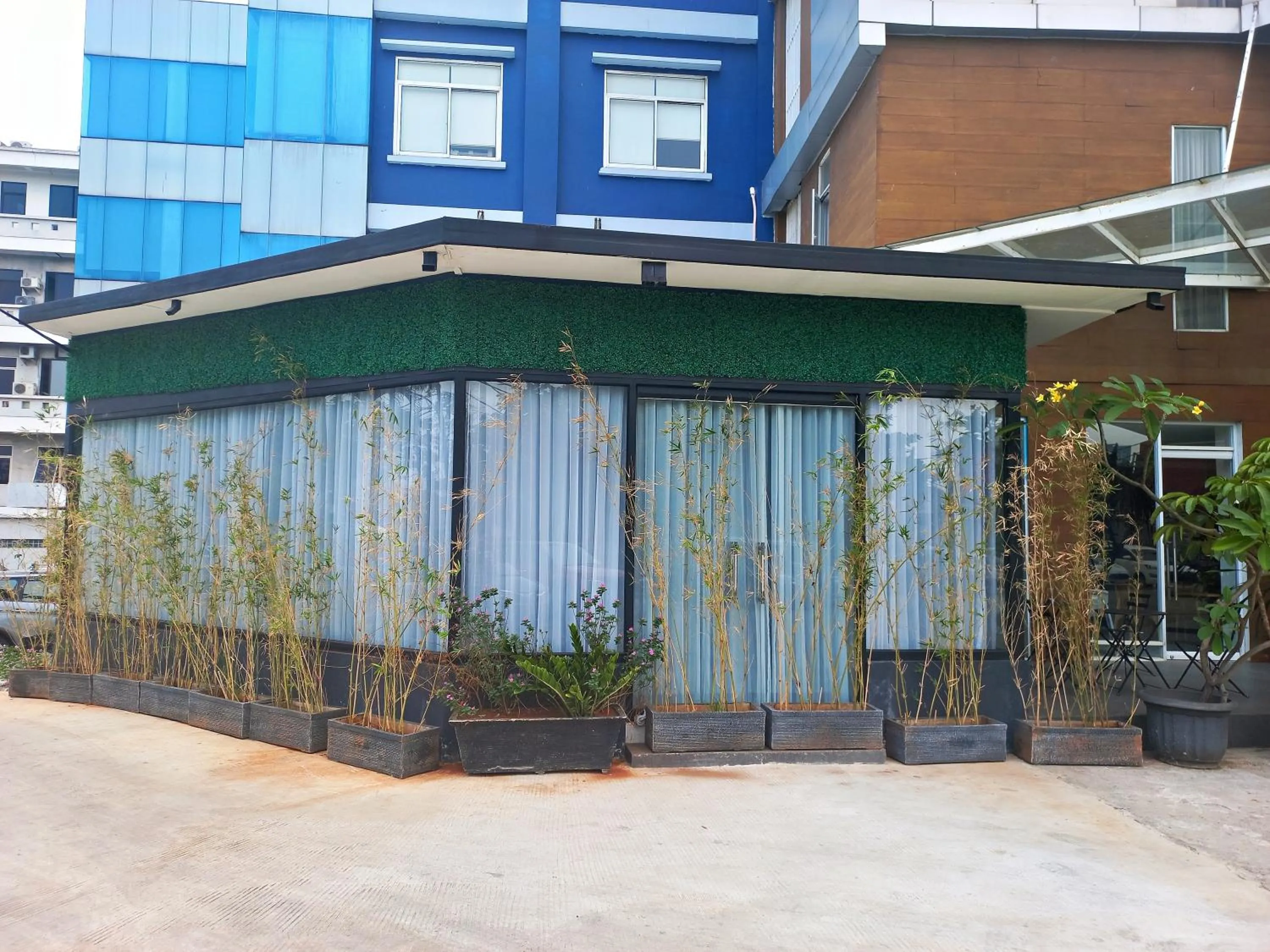 Property building in Hotel 88 Kedoya Jakarta