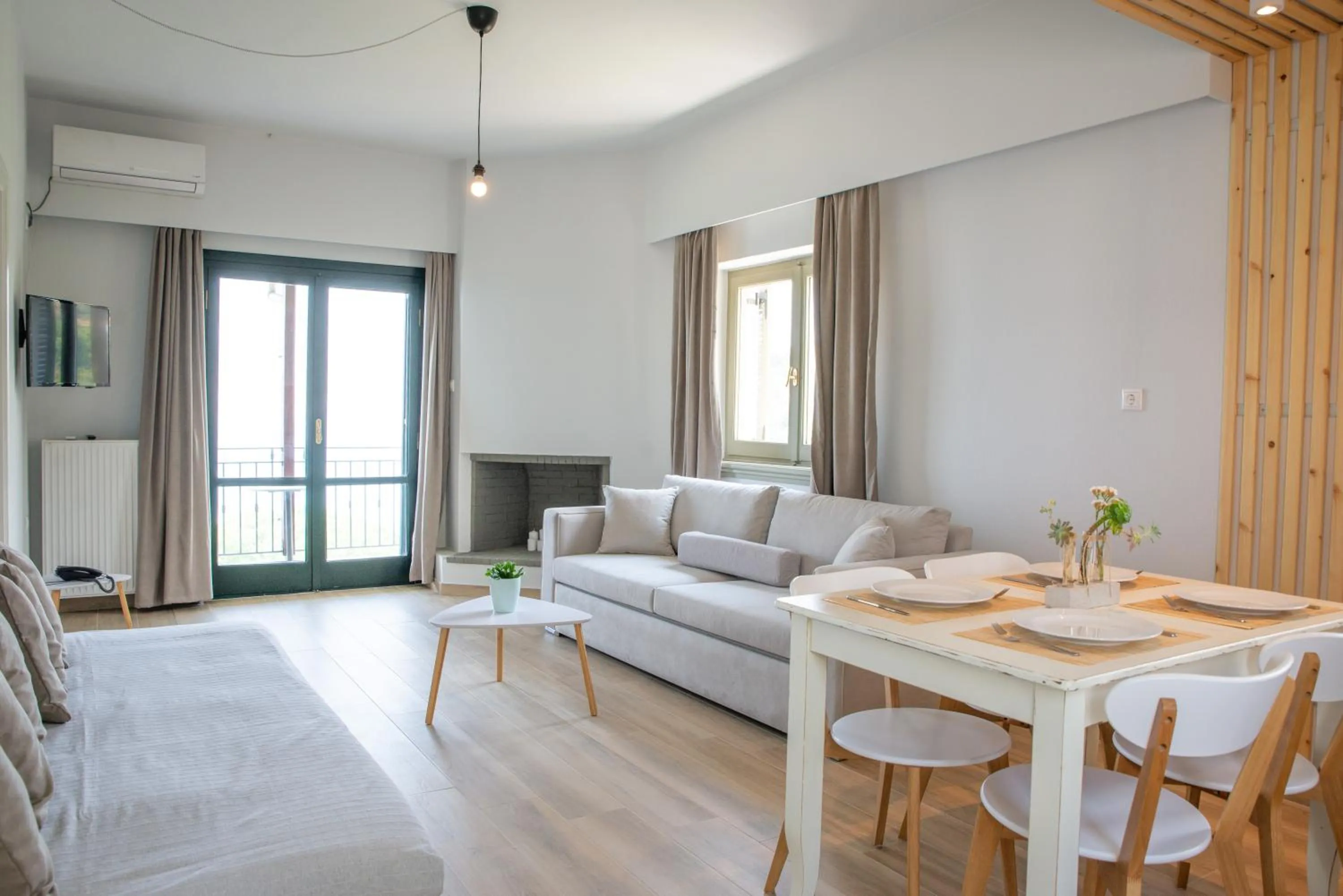 Living room in Marabou Hotel Chorefto