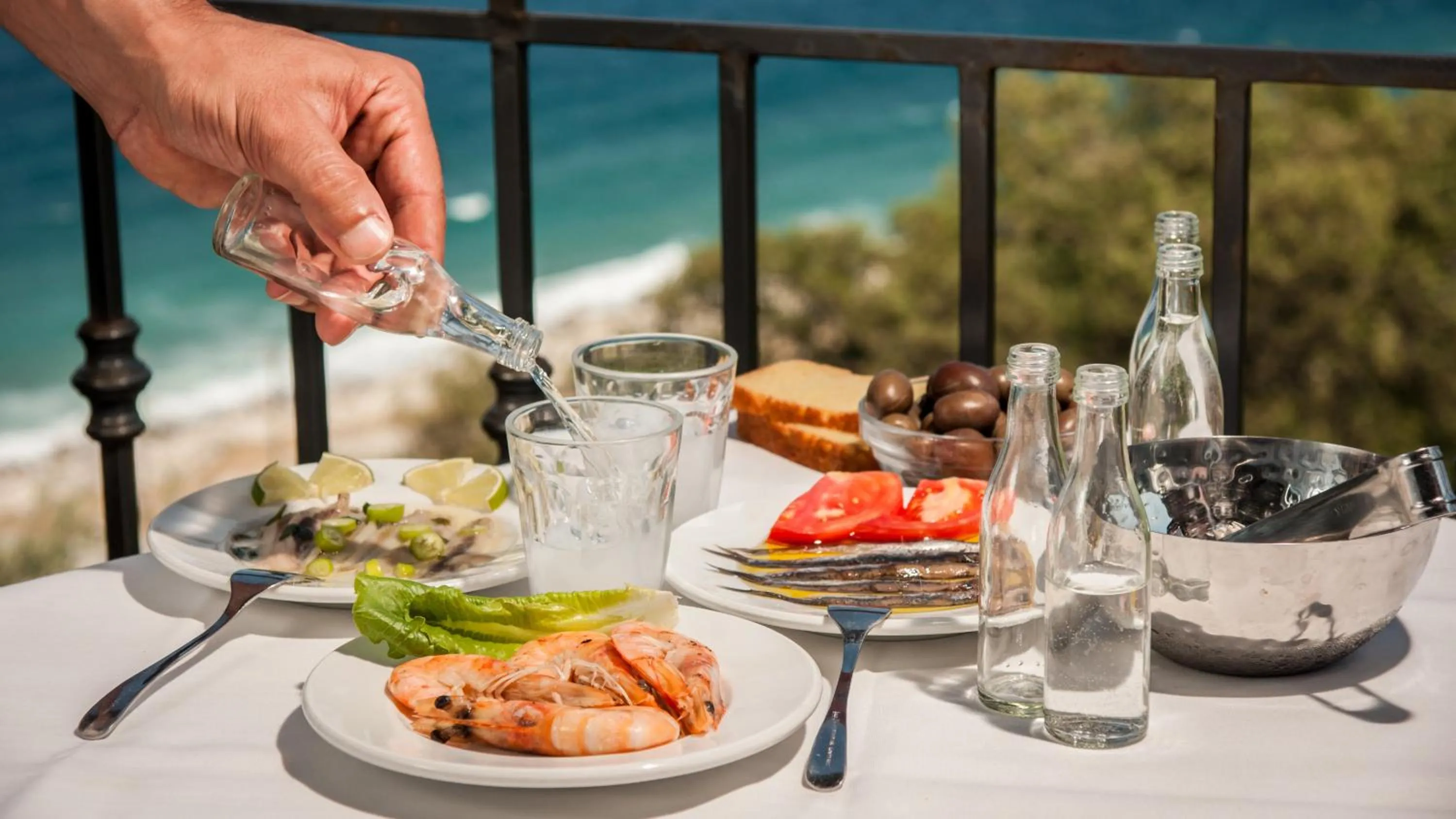 Restaurant/places to eat in Marabou Hotel Chorefto