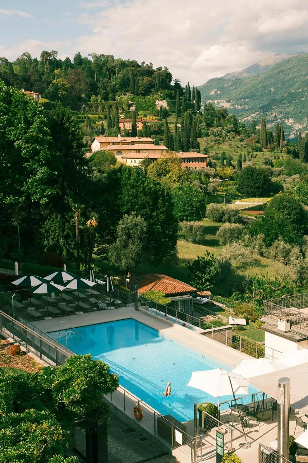 Swimming pool in Hotel Belvedere