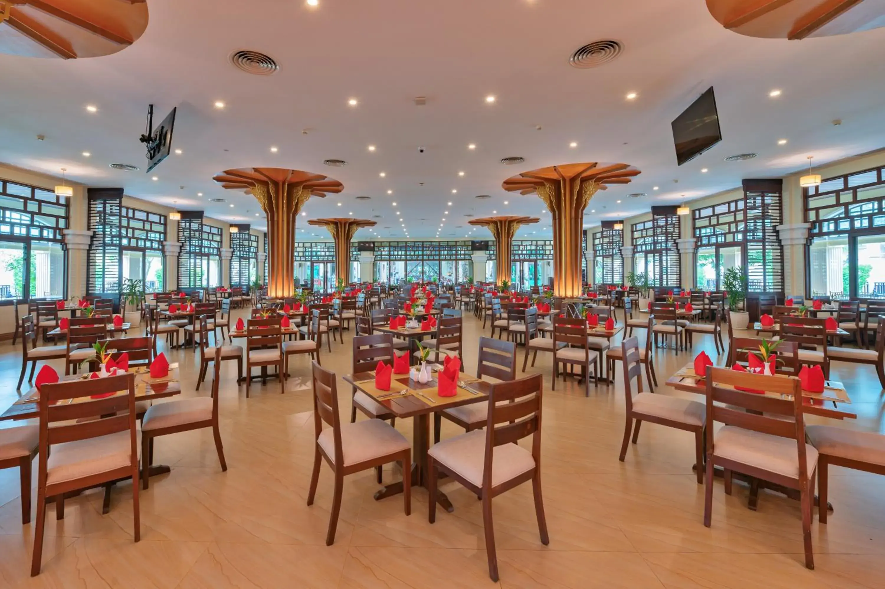 Restaurant/places to eat in Sokha Siem Reap Resort & Convention Center Restaurant/places to eat in Sokha Siem Reap Resort & Convention Center