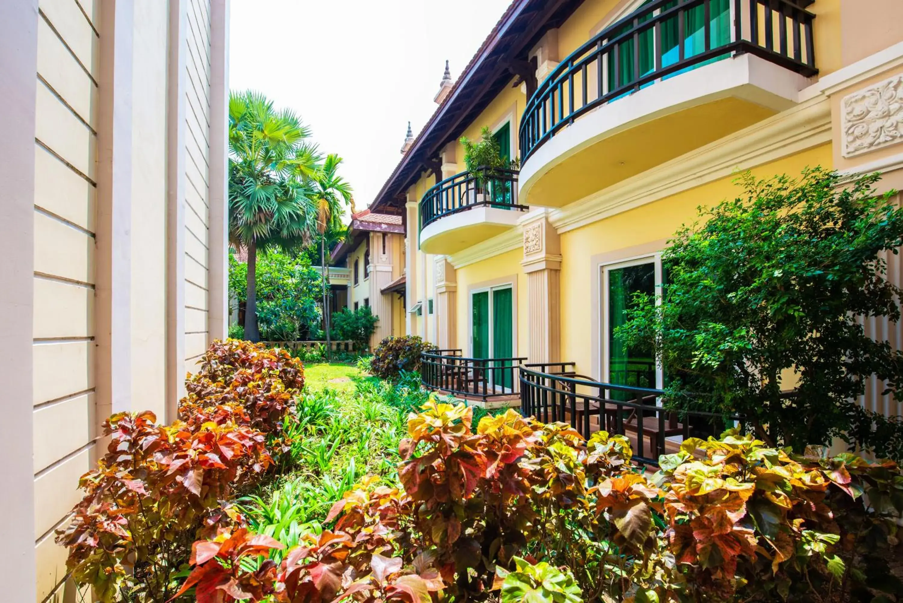Garden view in Sokha Siem Reap Resort & Convention Center Garden view in Sokha Siem Reap Resort & Convention Center