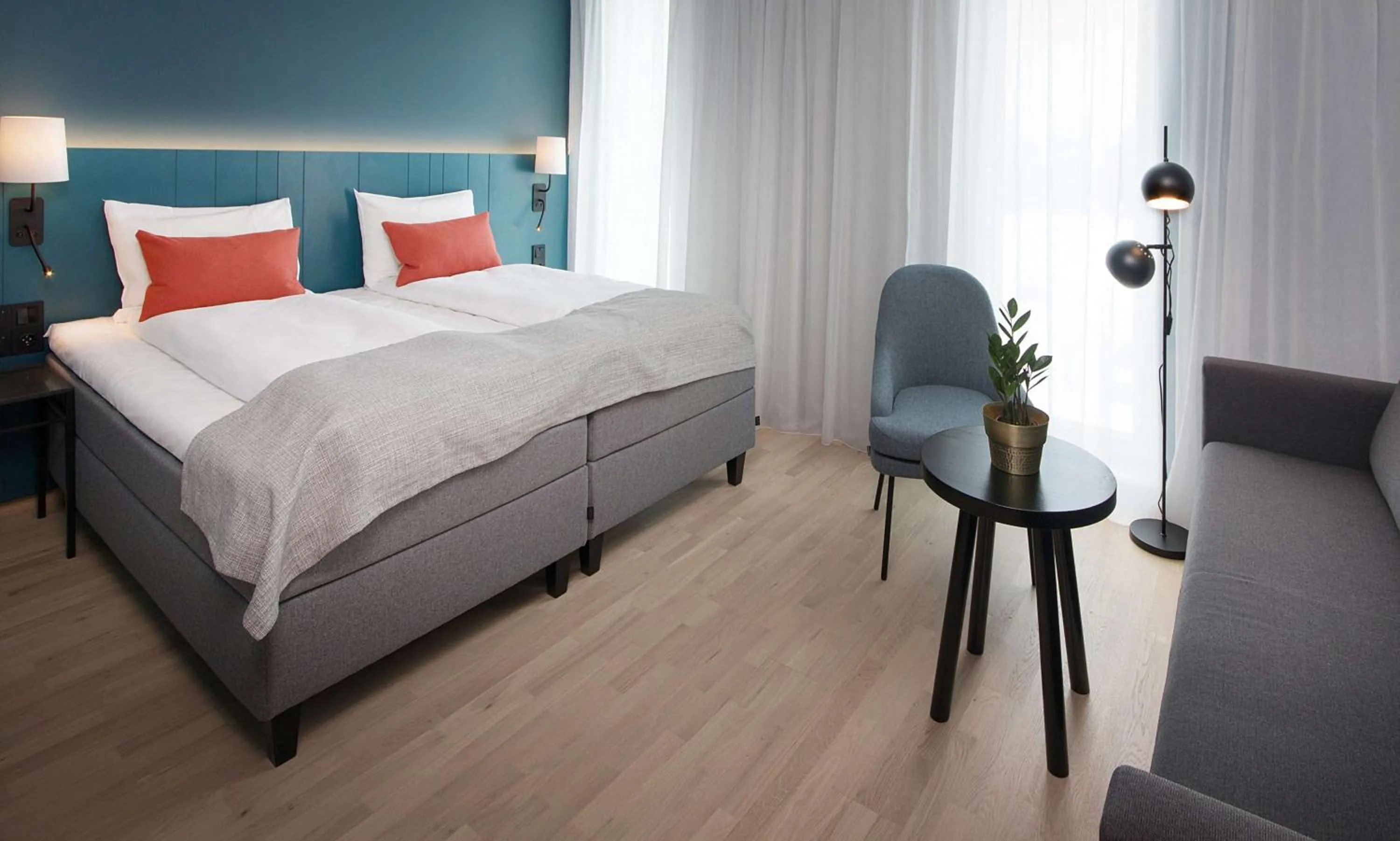 Bedroom, Bed in Scandic Oslo Airport