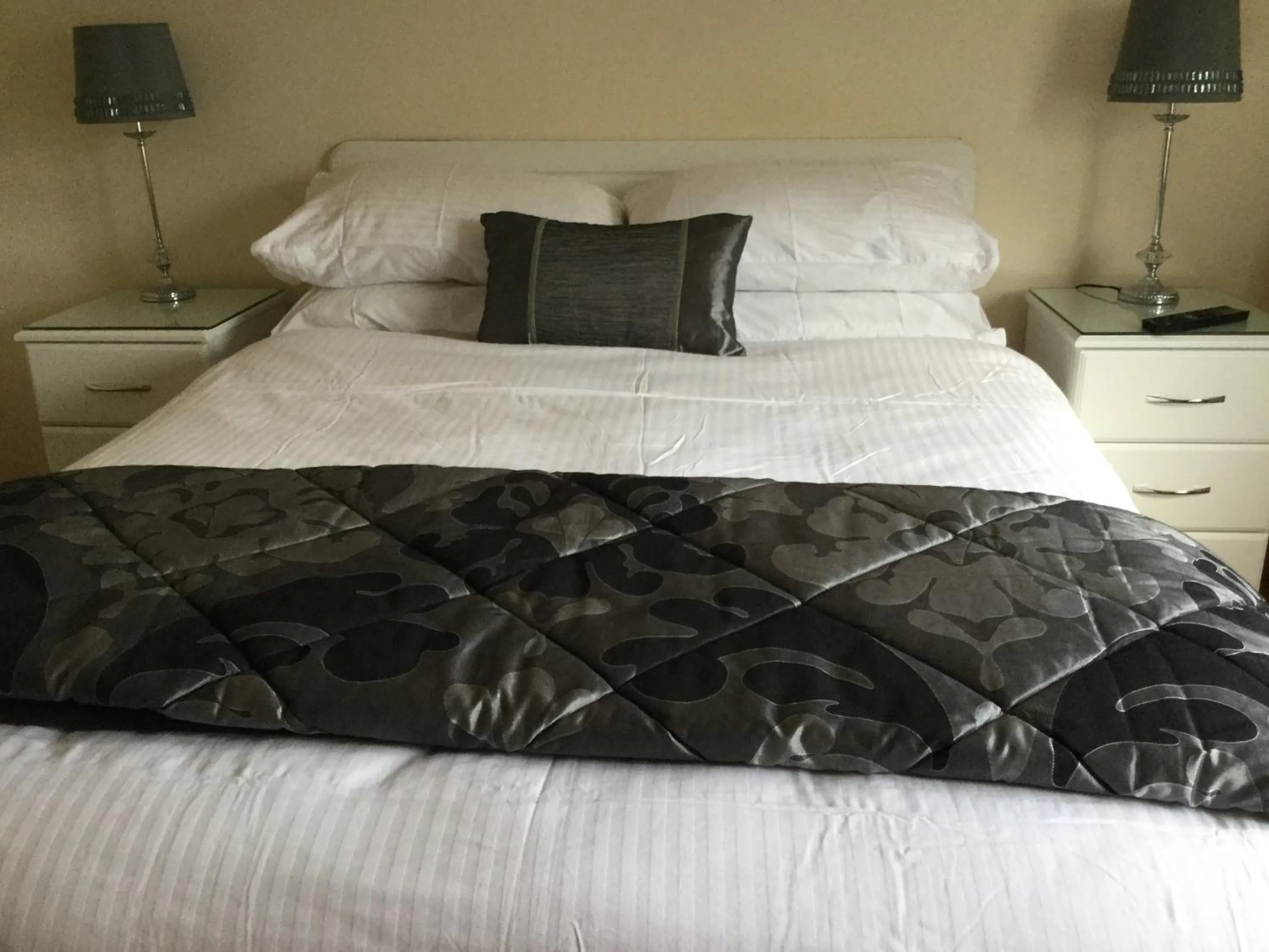 Bed in Atlantic Breeze