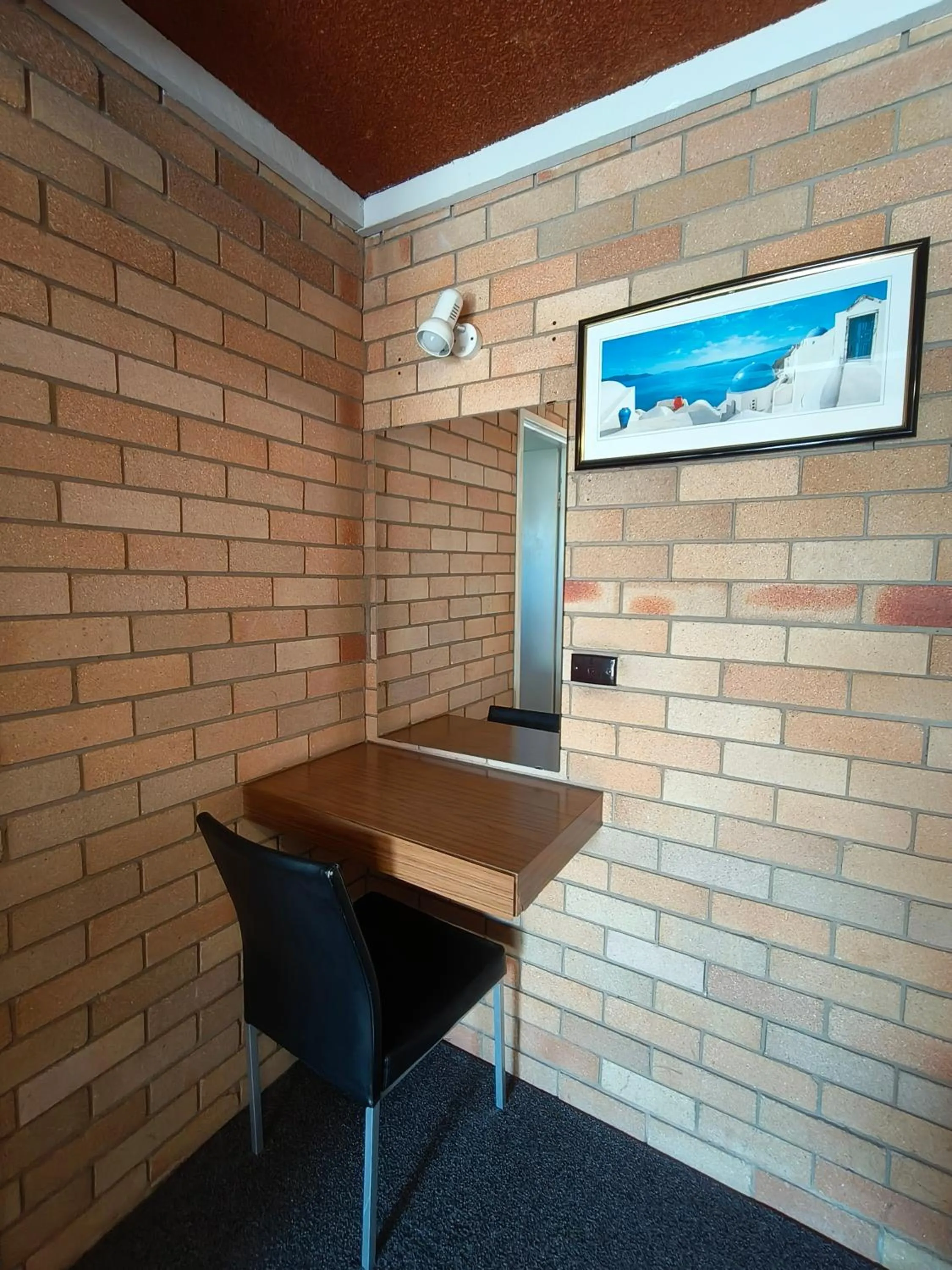 Bedroom in Red Chief Motel