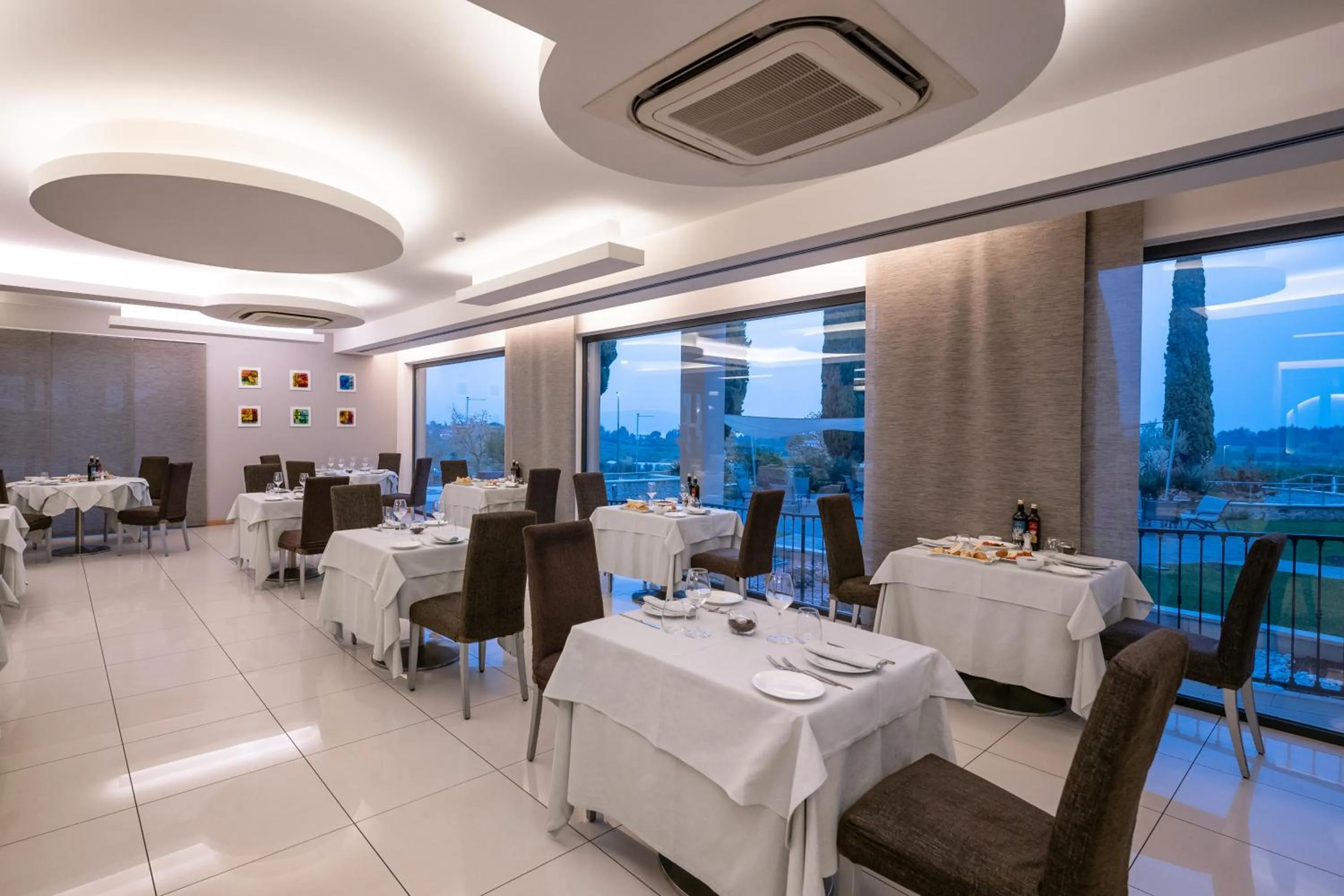 Restaurant/places to eat in Villa Luisa Resort & Luxury Apartments