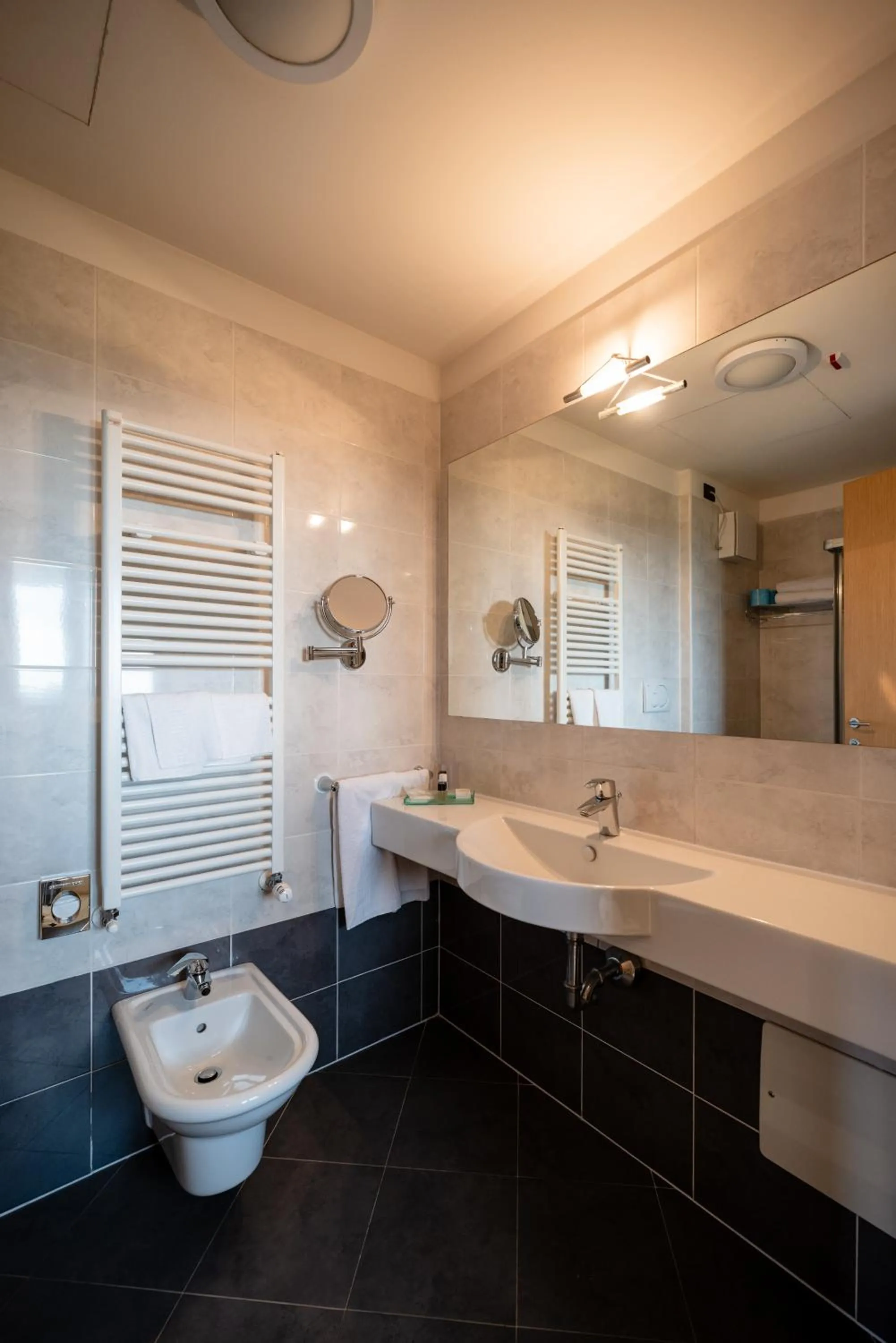 Bathroom in Villa Luisa Resort & Luxury Apartments