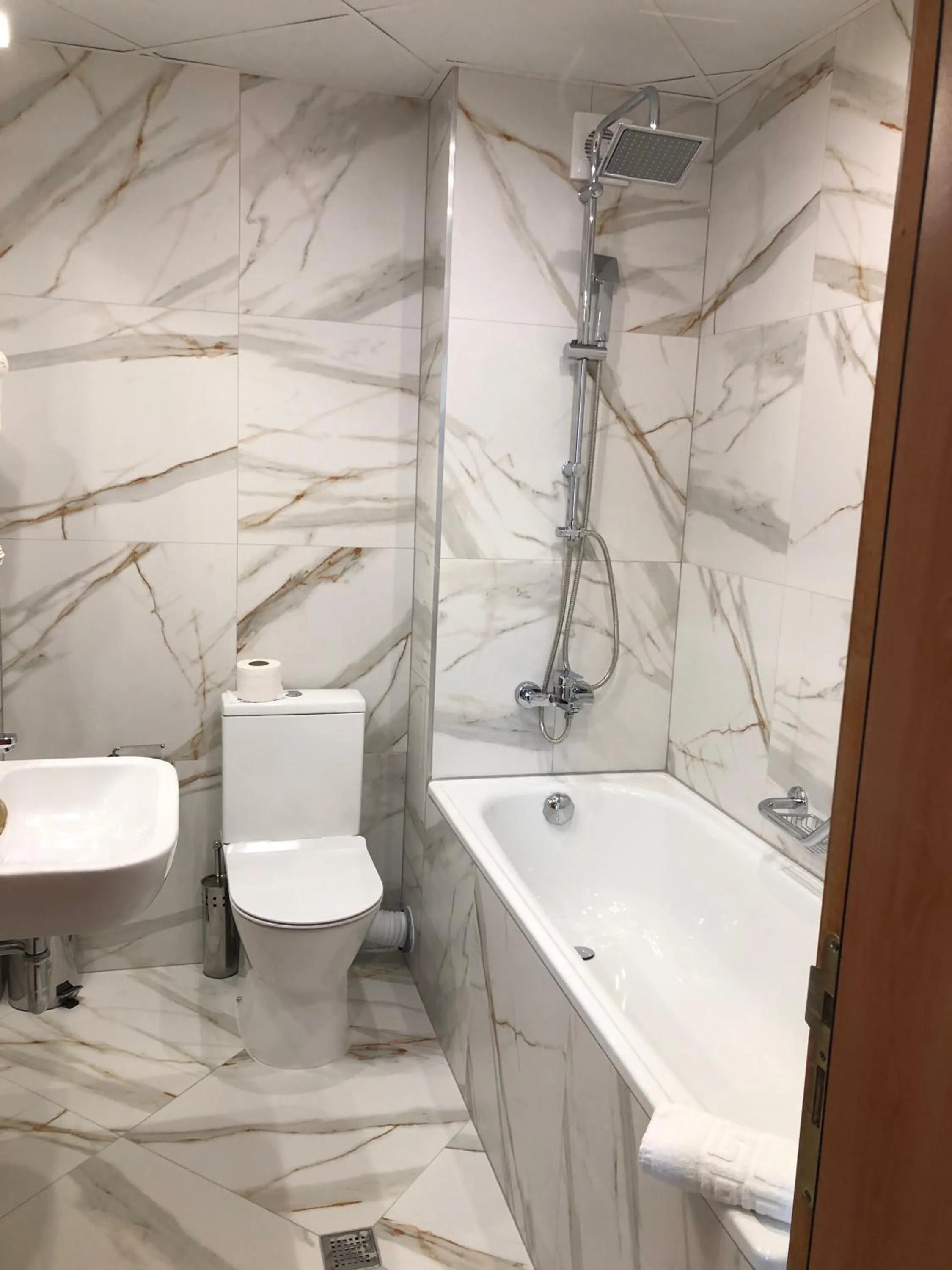 Bathroom in Hotel Anna Palace