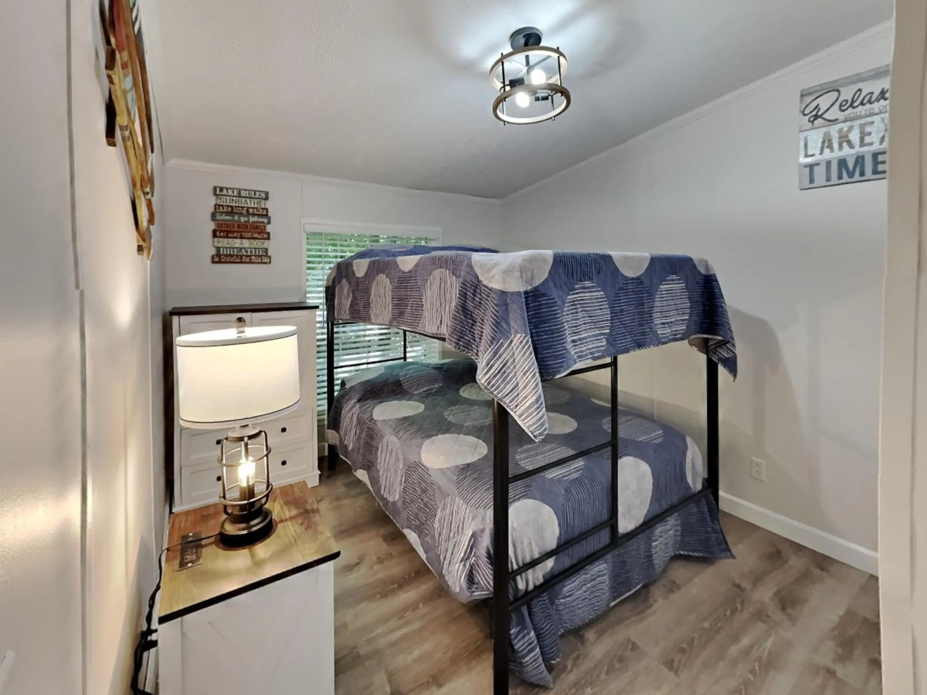 Bed in Put-in-Bay Island Club #113